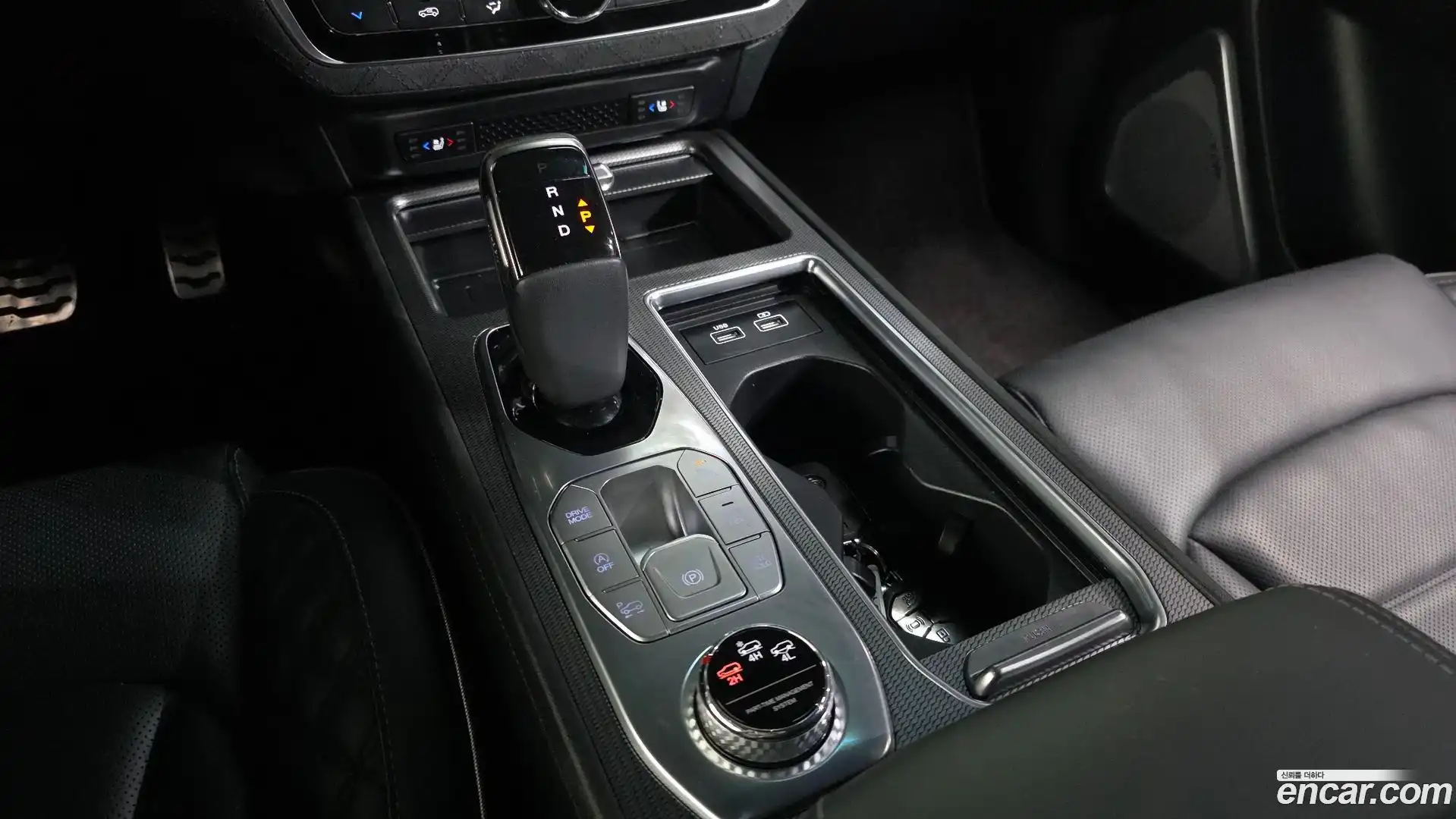 Rexton KG Mobility 2020.11-INNER-009