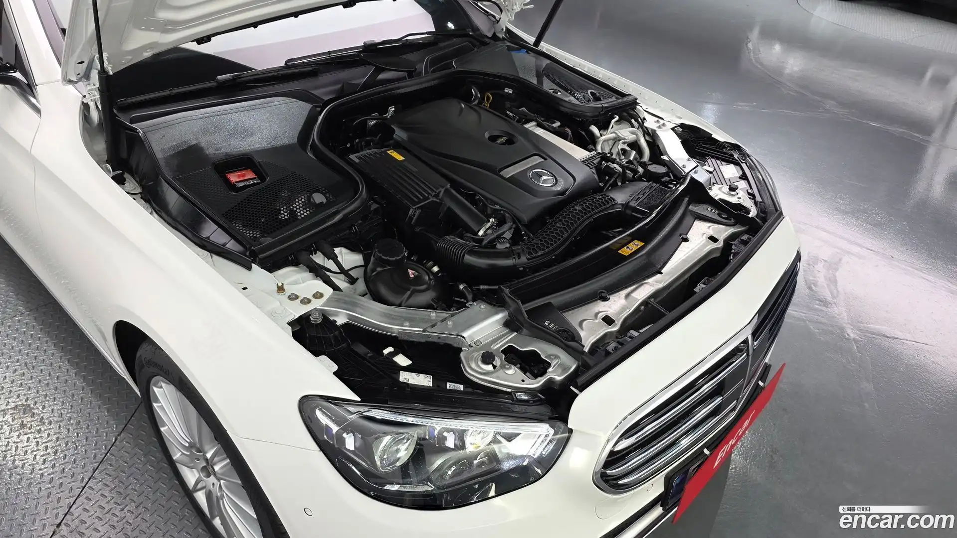E-Class Mercedes-Benz 2023.7-OUTER-006