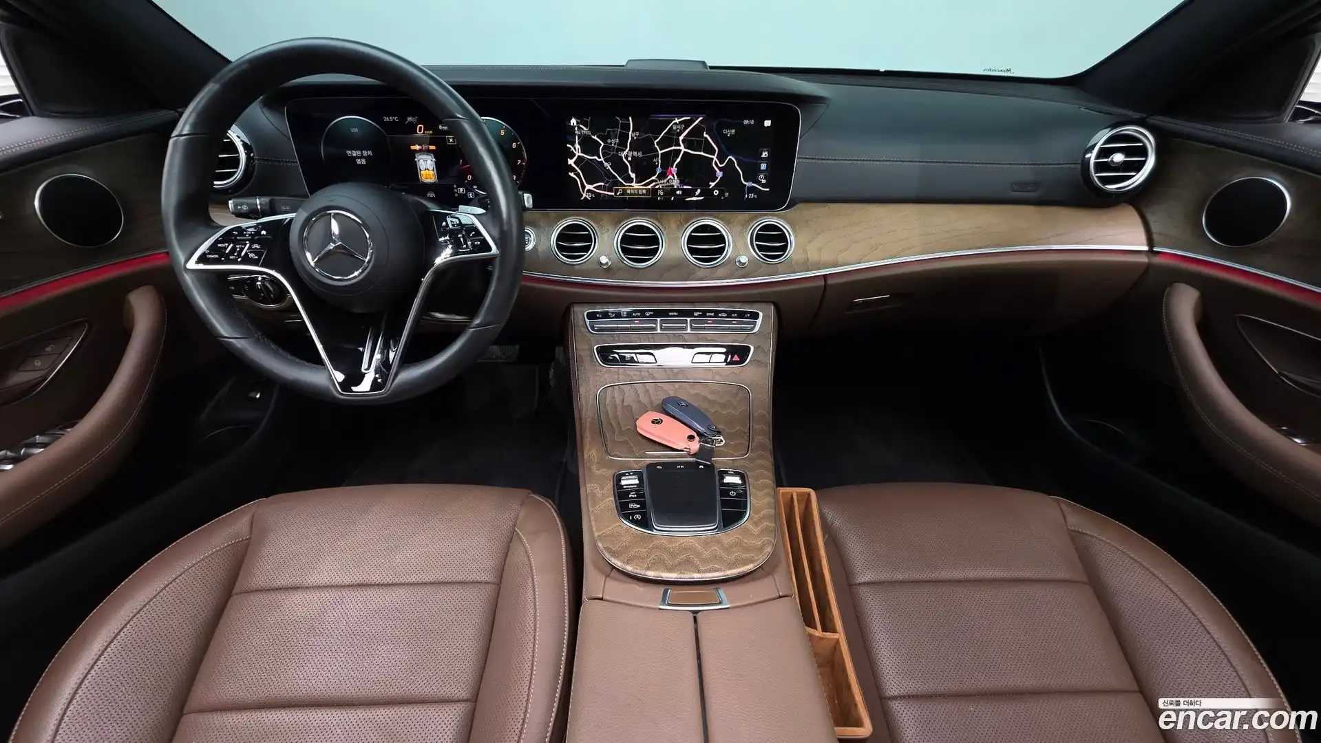 E-Class Mercedes-Benz 2023.7-INNER-007