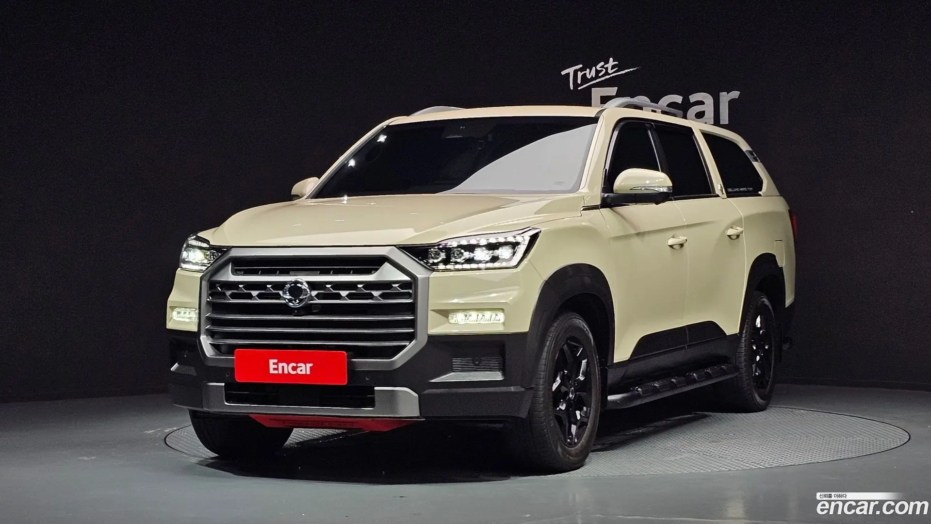 Main__Slider__Photo:Rexton KG Mobility 2023.10-0