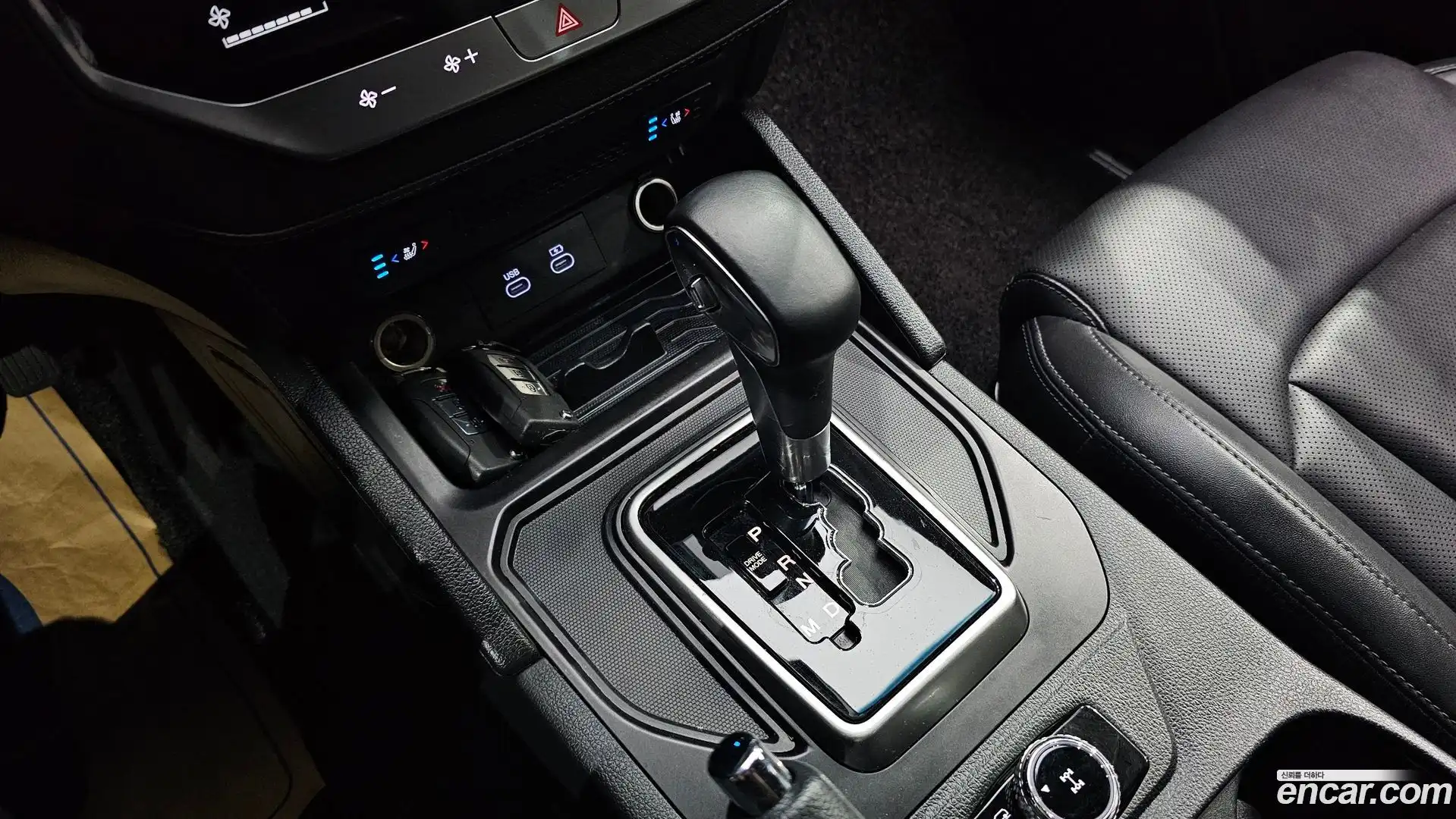 Rexton KG Mobility 2023.10-INNER-009