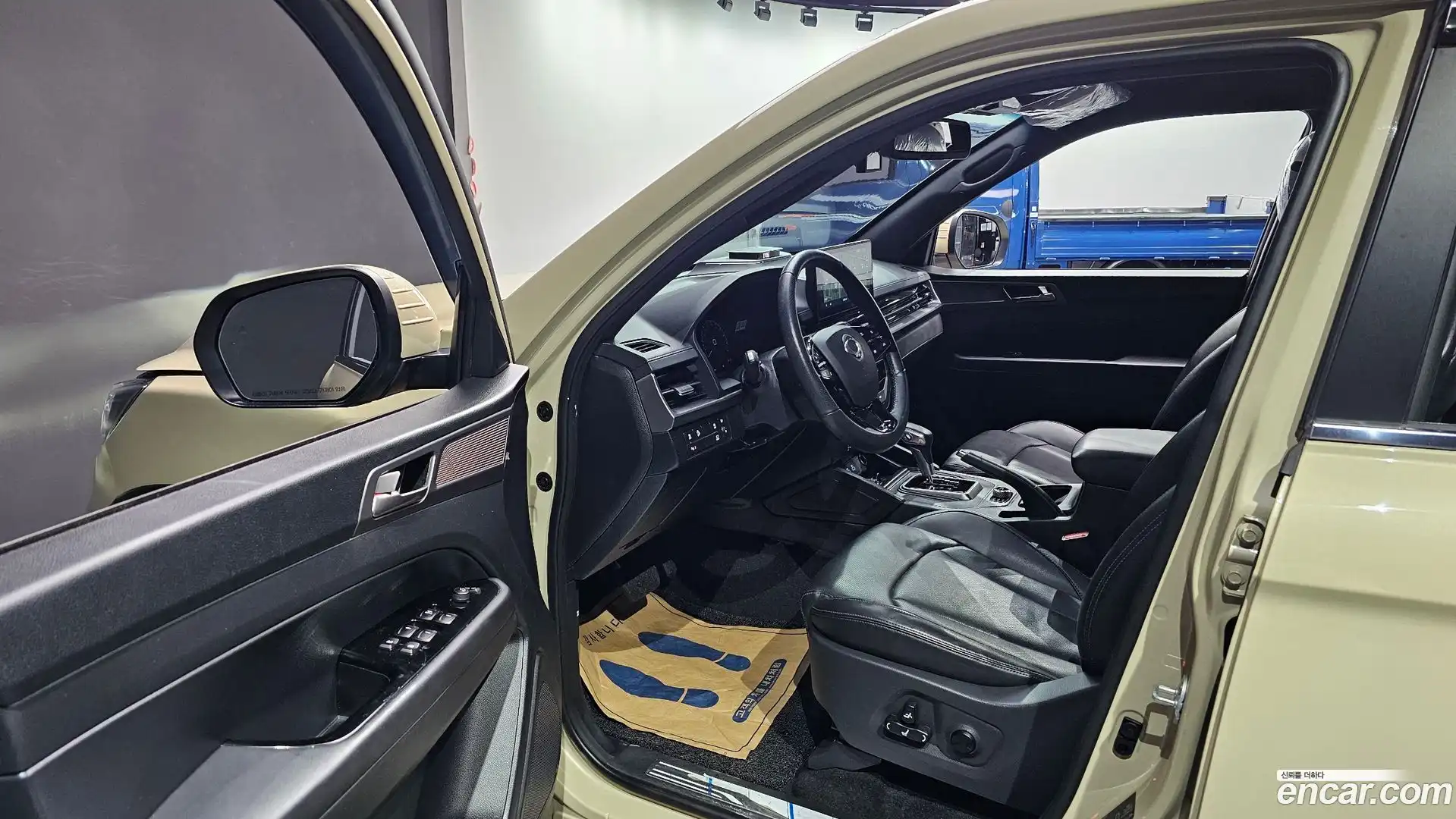 Rexton KG Mobility 2023.10-INNER-010