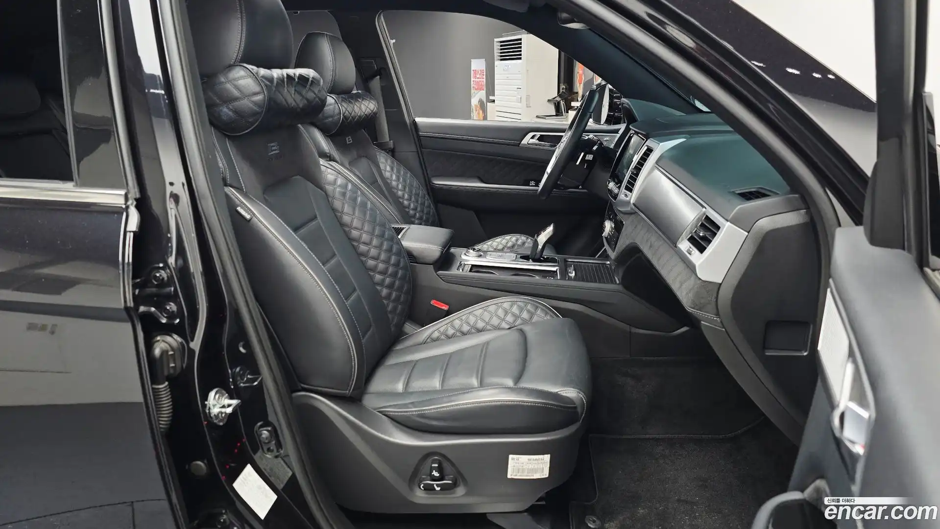 Rexton KG Mobility 2022.4-INNER-036
