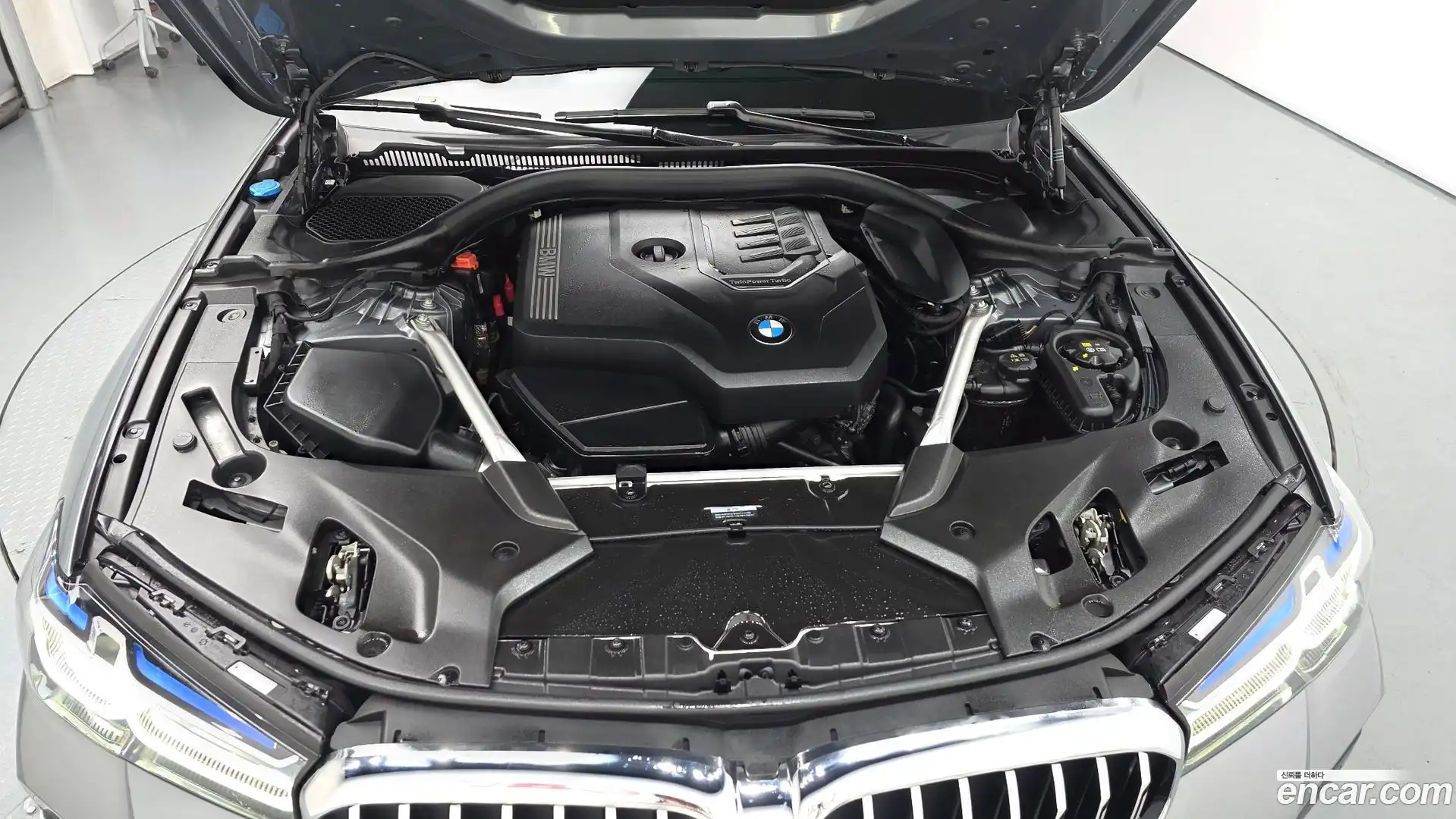 5-Series BMW 2023.6-OUTER-006
