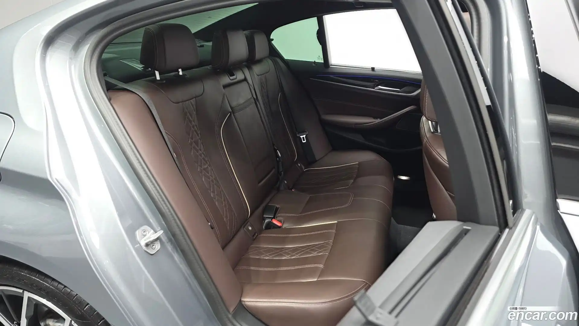 5-Series BMW 2023.6-OPTION-015