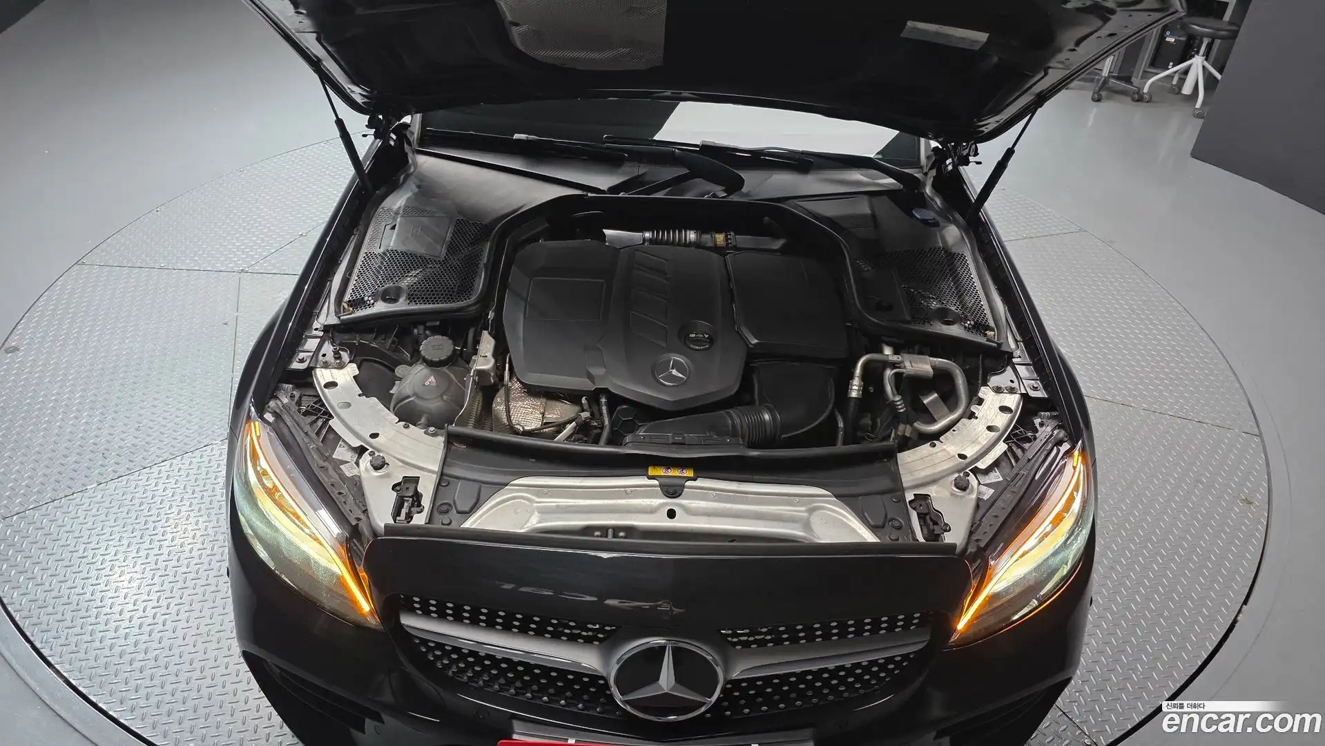C-Class Mercedes-Benz 2019.5-OUTER-006