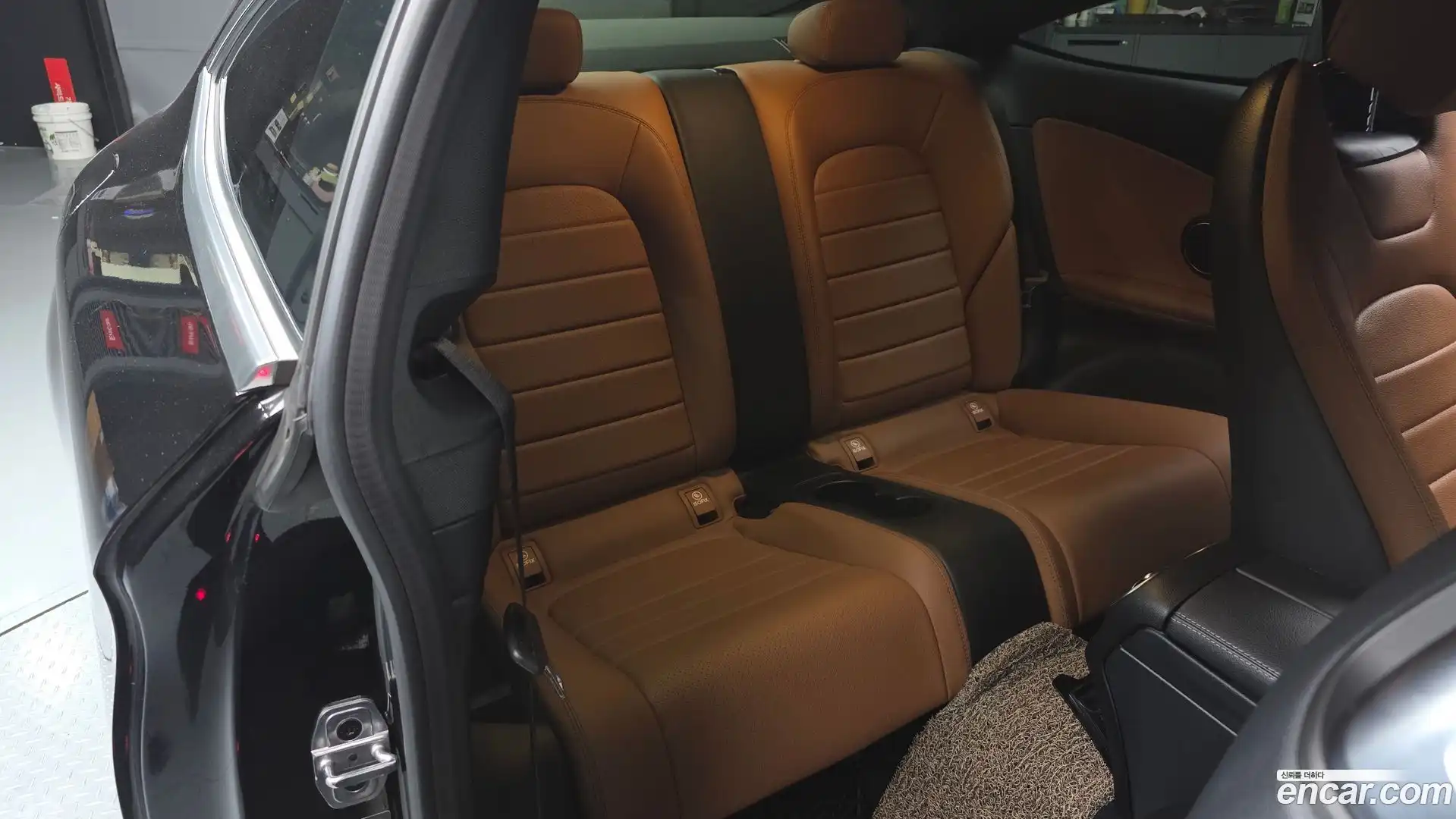 C-Class Mercedes-Benz 2019.5-OPTION-015