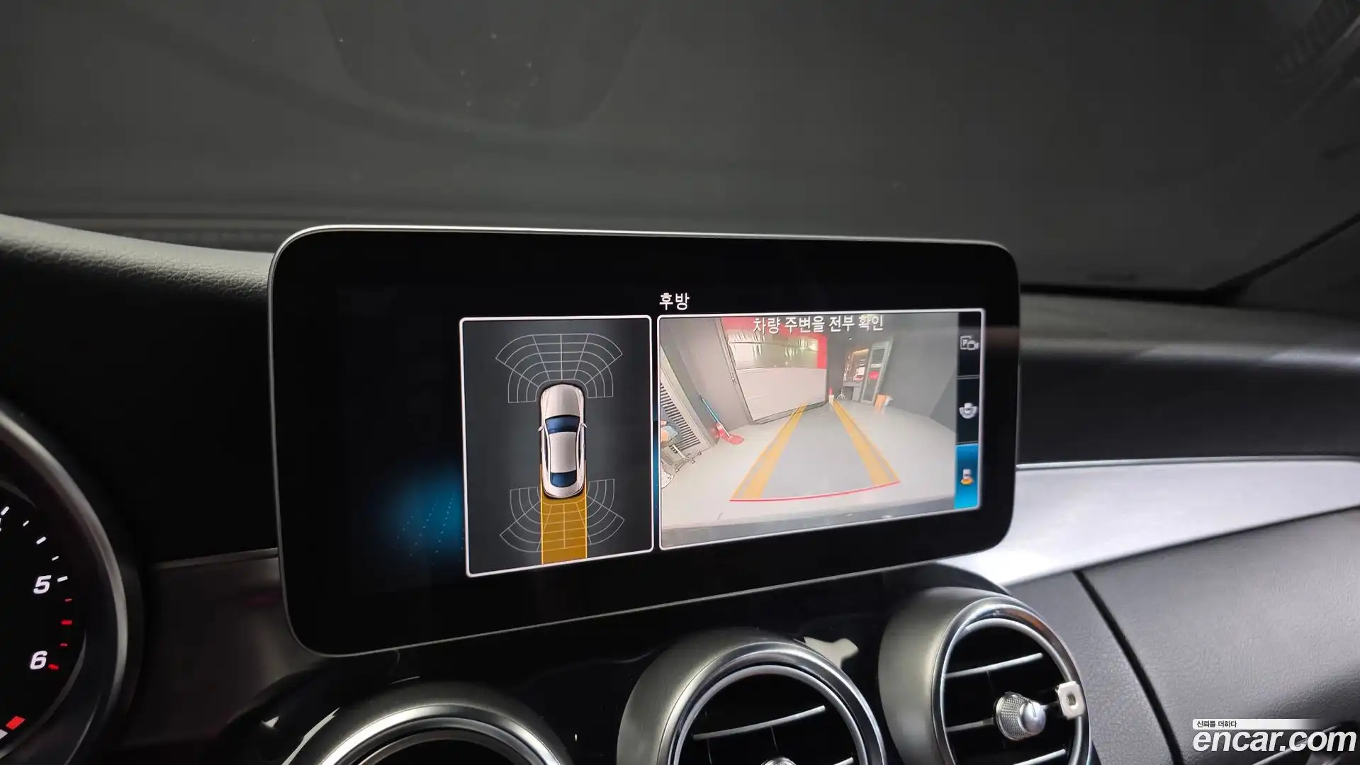 C-Class Mercedes-Benz 2019.5-OPTION-018