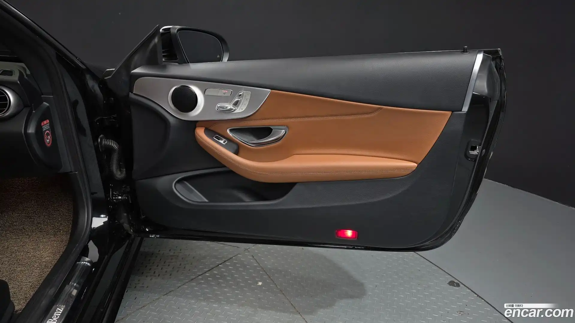 C-Class Mercedes-Benz 2019.5-INNER-034