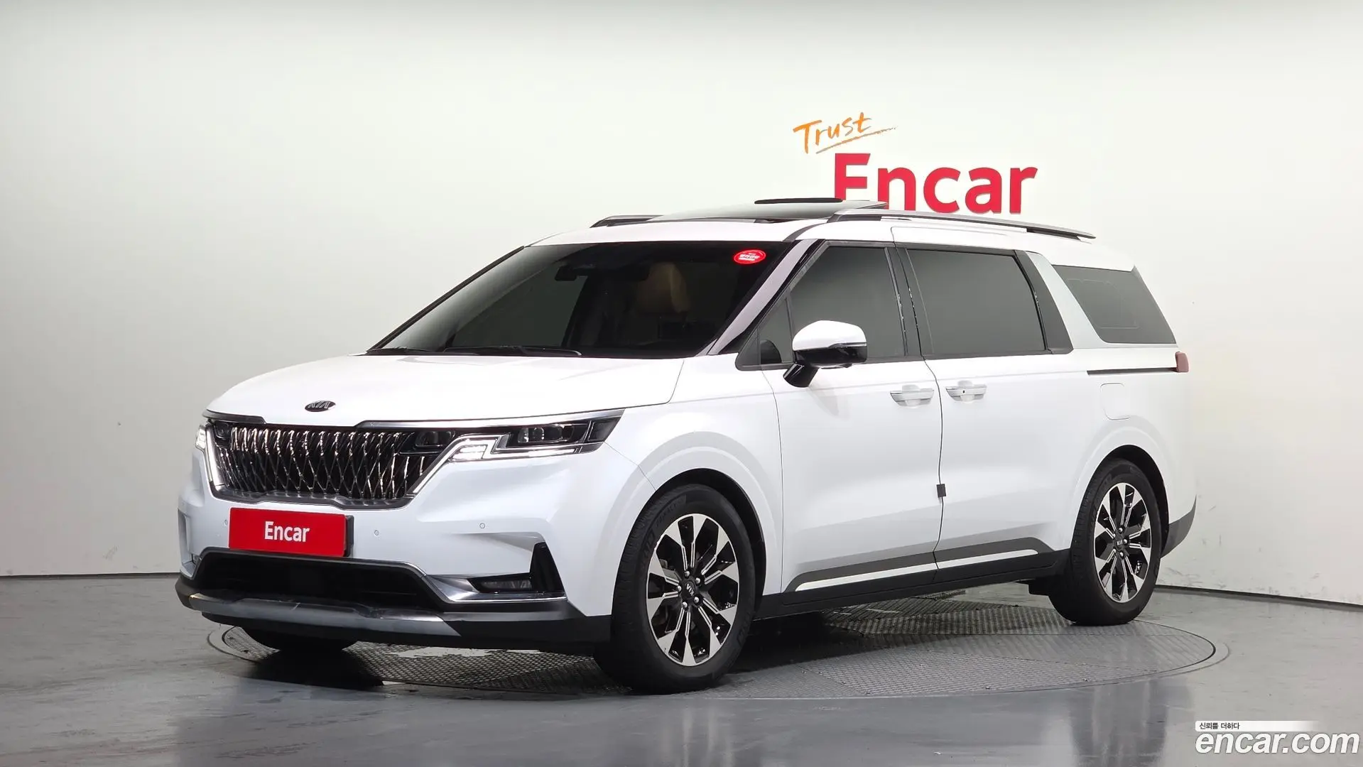 Main__Slider__Photo:Canival Kia 2021.0-0