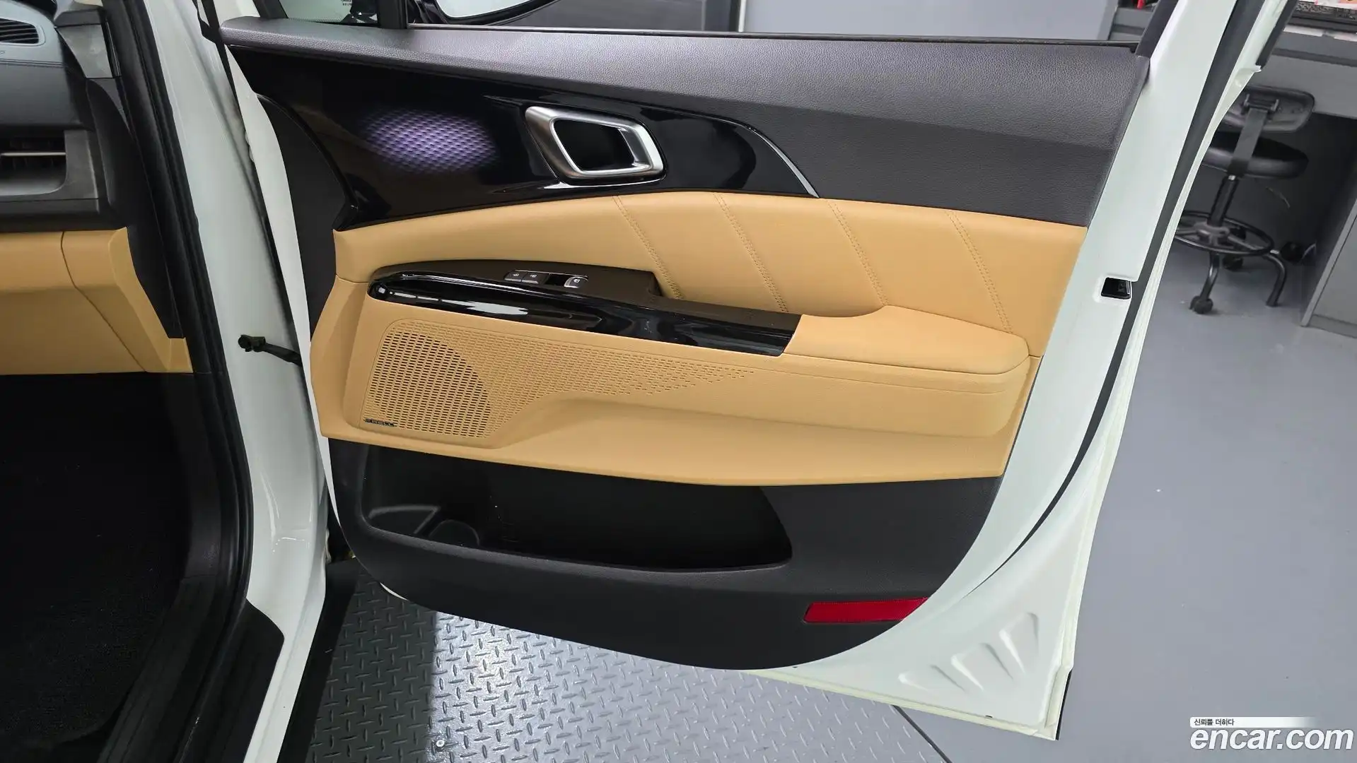 Canival Kia 2021.0-INNER-035