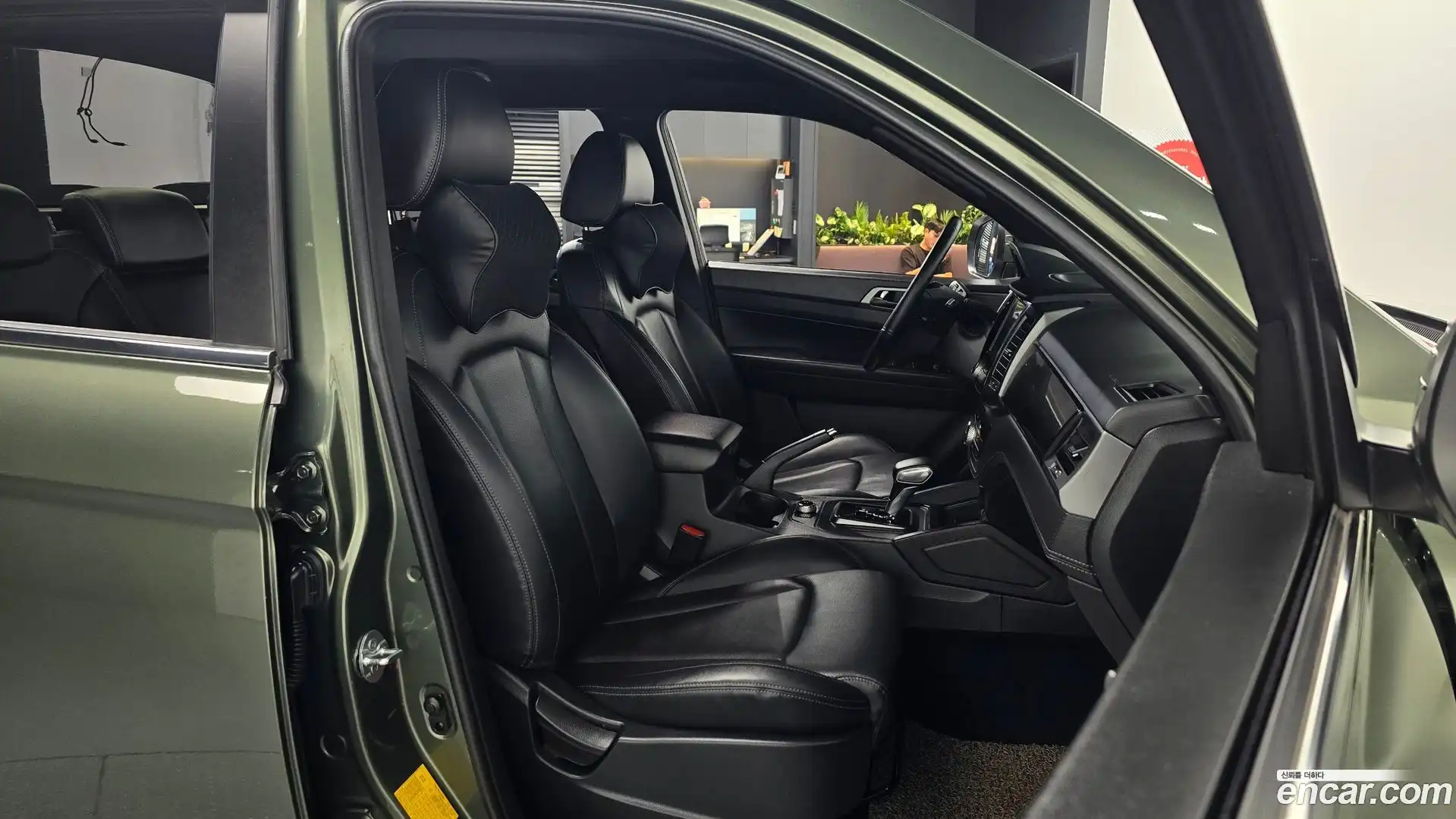 Rexton KG Mobility 2021.7-INNER-010