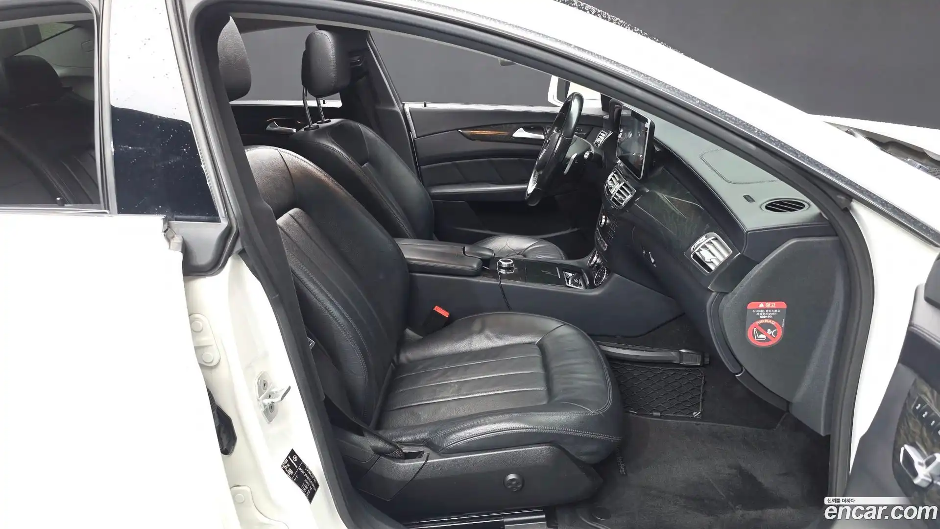 CLS-Class Mercedes-Benz 2016.5-OPTION-015