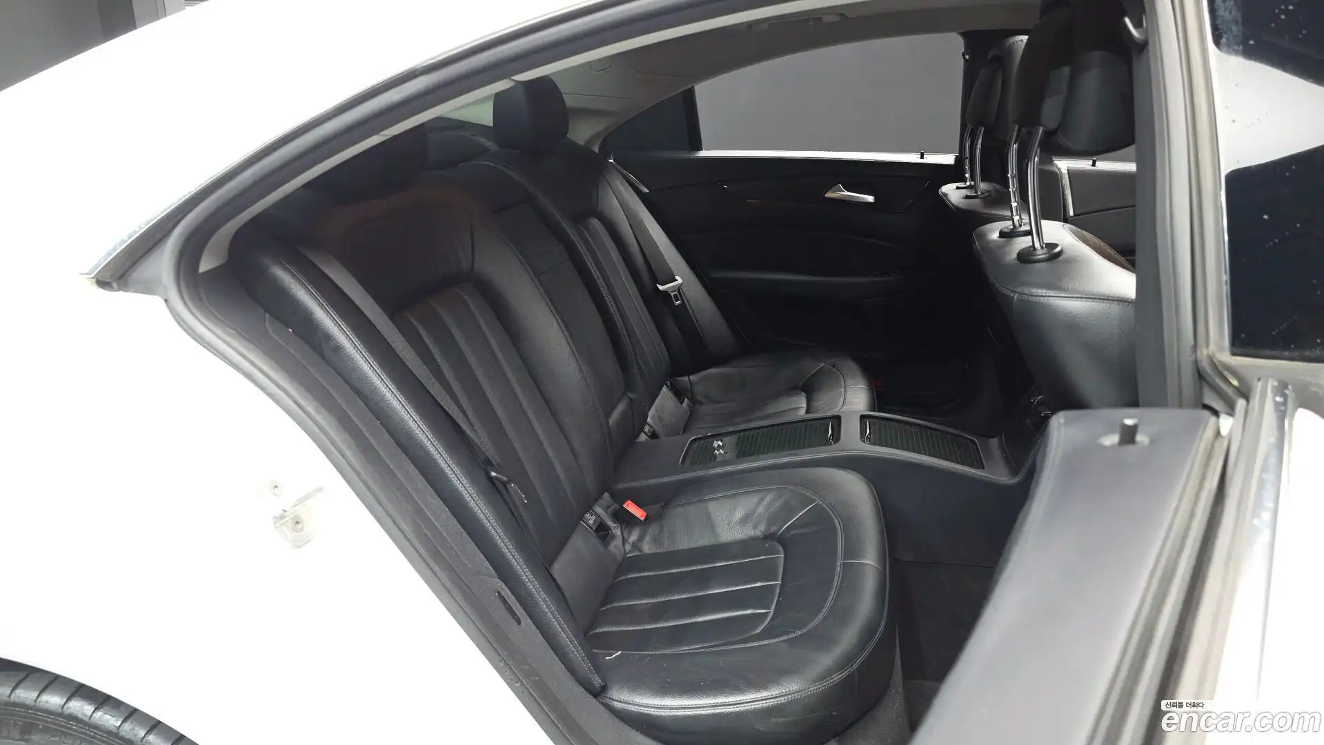CLS-Class Mercedes-Benz 2016.5-OPTION-016