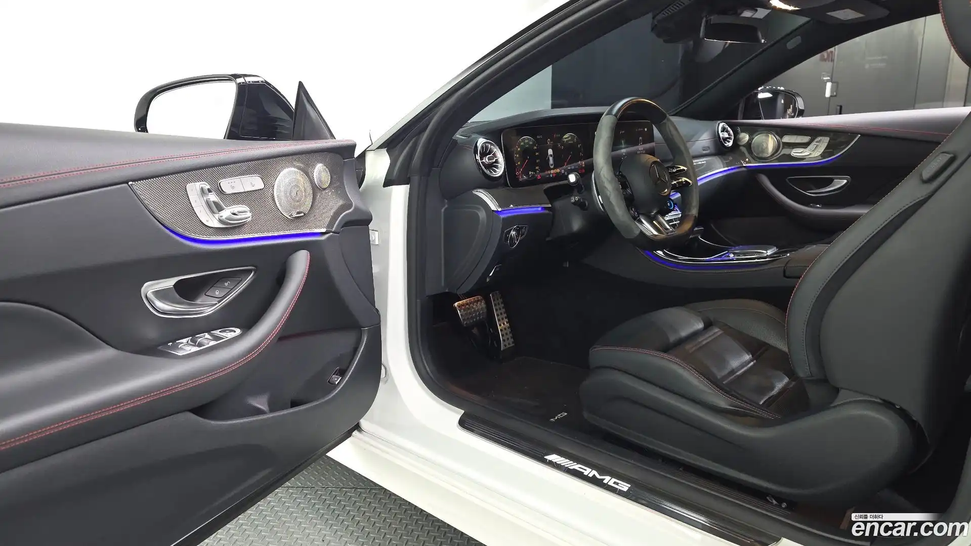 E-Class Mercedes-Benz 2023.11-INNER-010