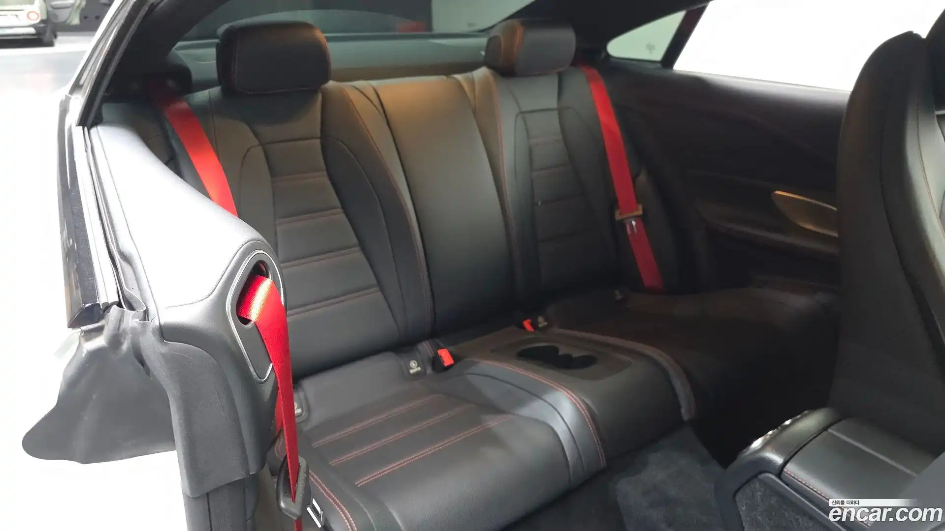 E-Class Mercedes-Benz 2023.11-OPTION-016