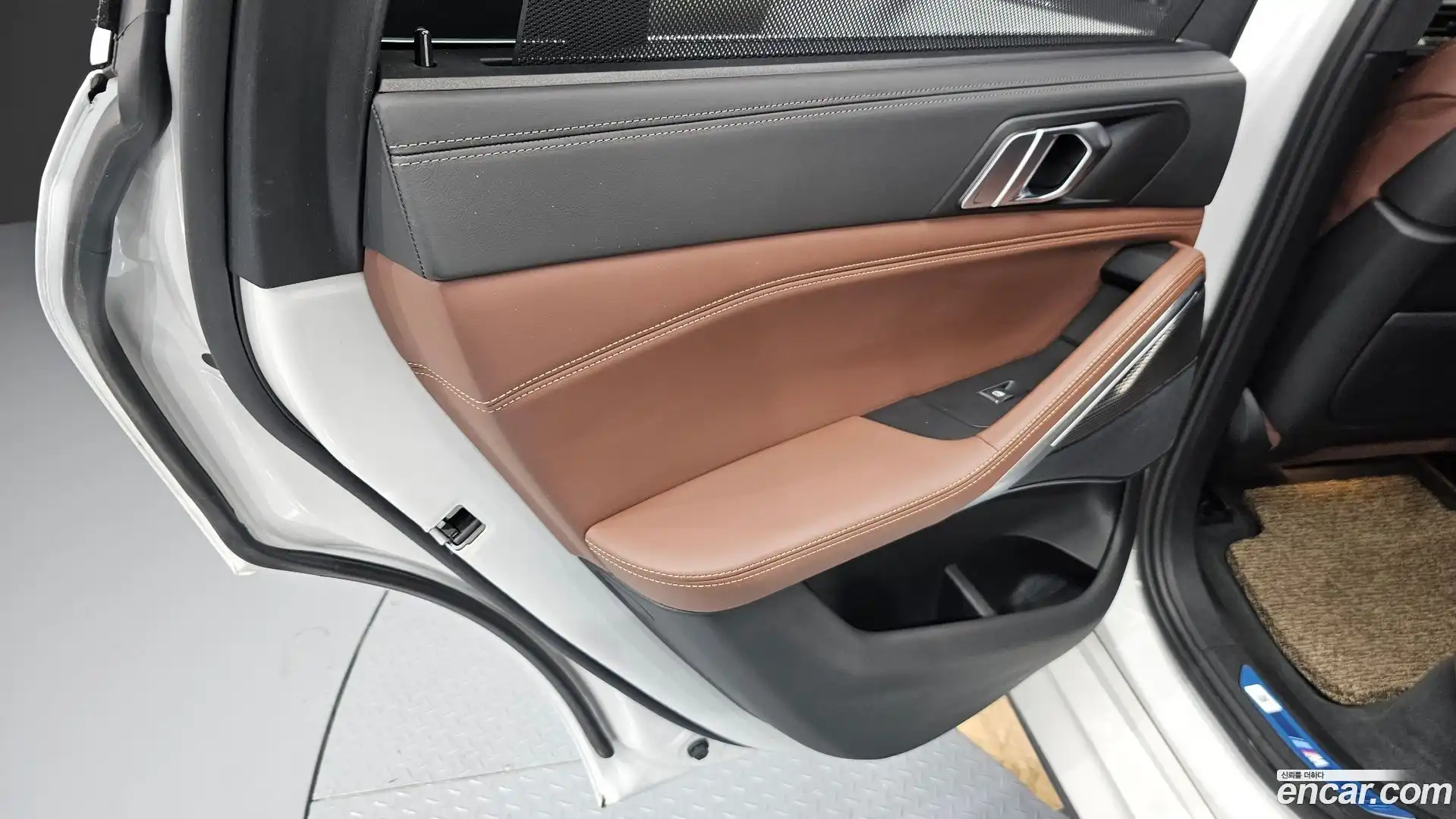 X6 BMW 2022.5-INNER-035