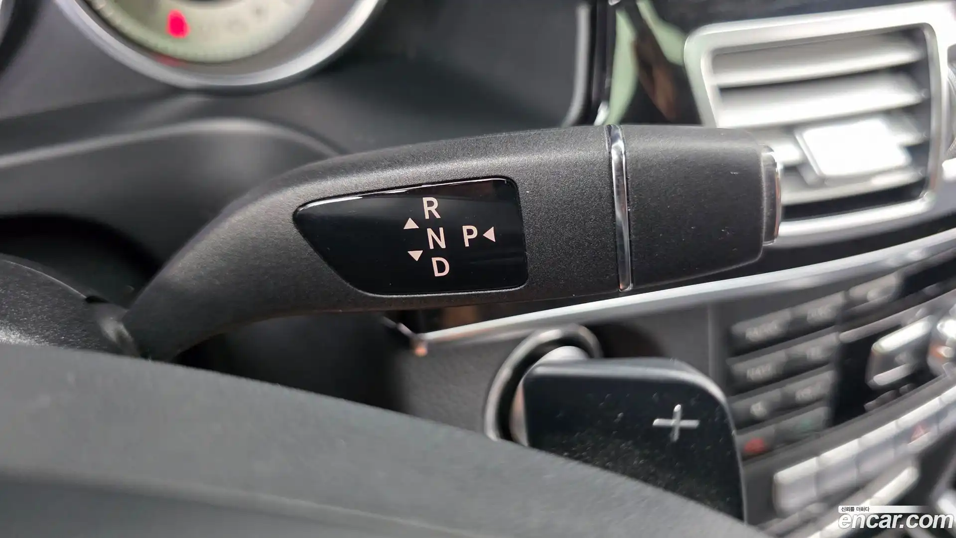 E-Class Mercedes-Benz 2014.9-INNER-009