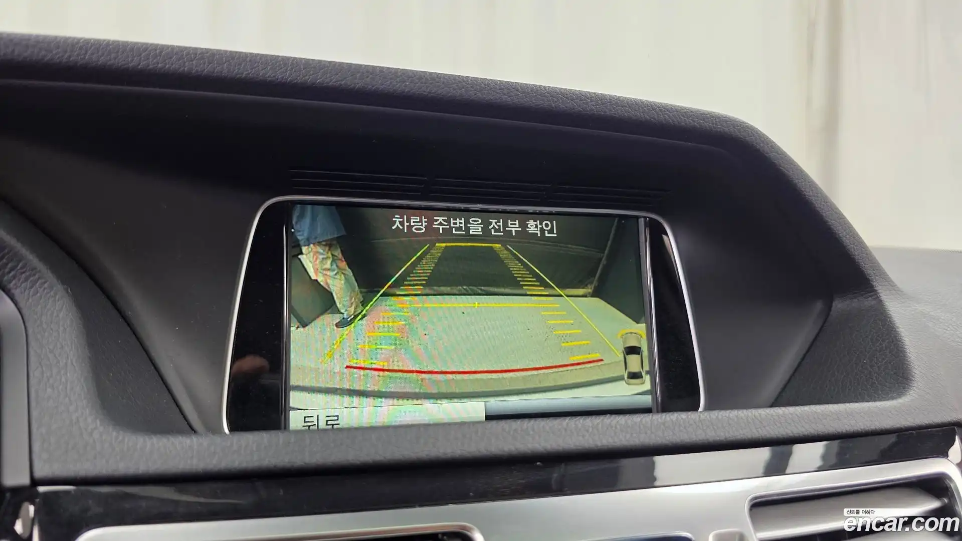 E-Class Mercedes-Benz 2014.9-OPTION-019
