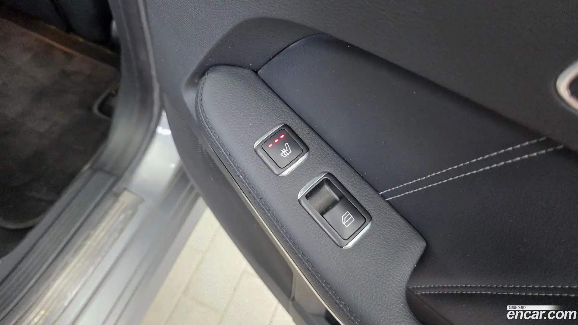 E-Class Mercedes-Benz 2014.9-OPTION-022