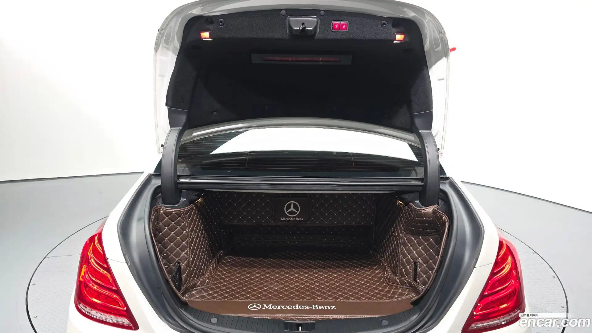 S-Class Mercedes-Benz 2017.2-OPTION-024