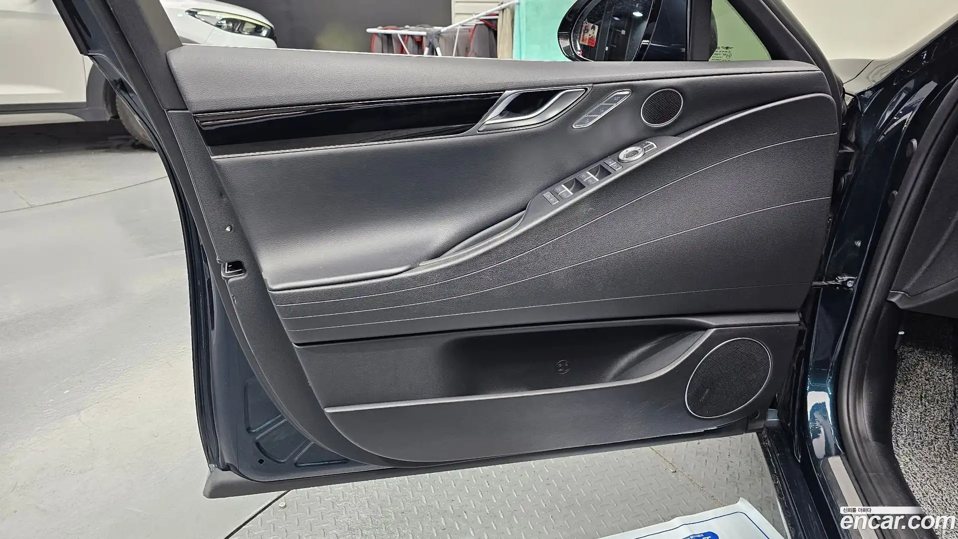 G80 Genesis 2022.8-INNER-034