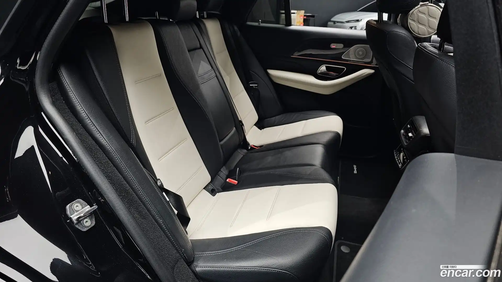 GLE-Class Mercedes-Benz 2021.5-OPTION-015