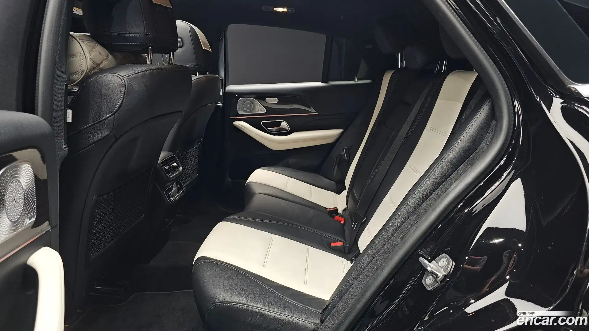 GLE-Class Mercedes-Benz 2021.5-OPTION-016