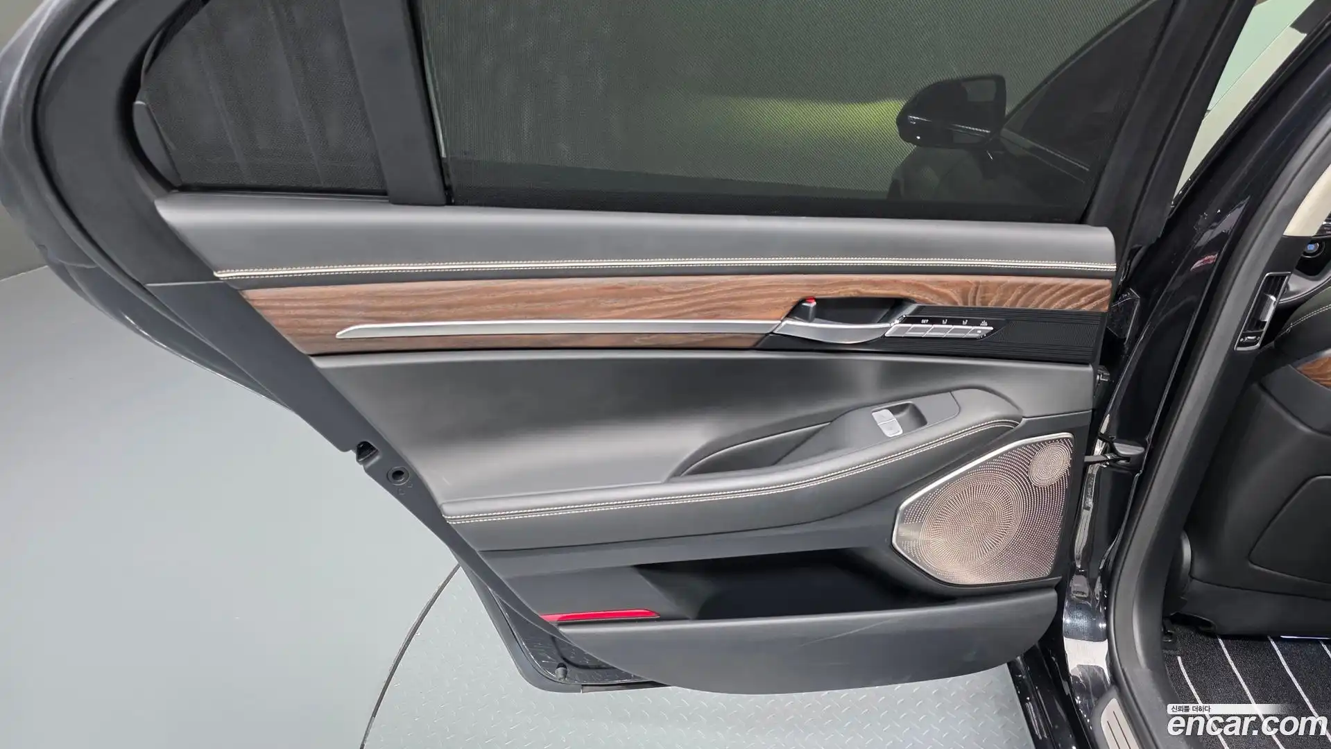 G90 Genesis 2020.4-INNER-035