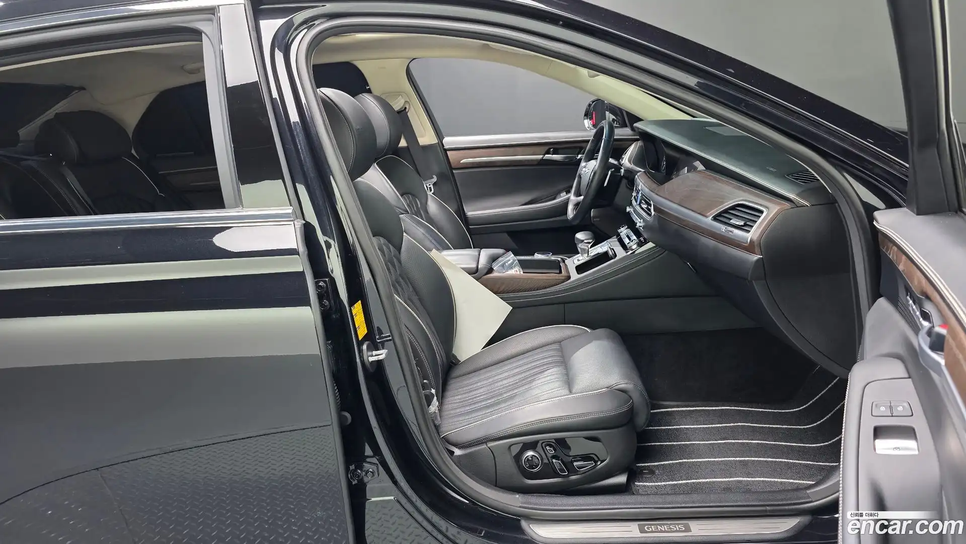 G90 Genesis 2020.4-INNER-036