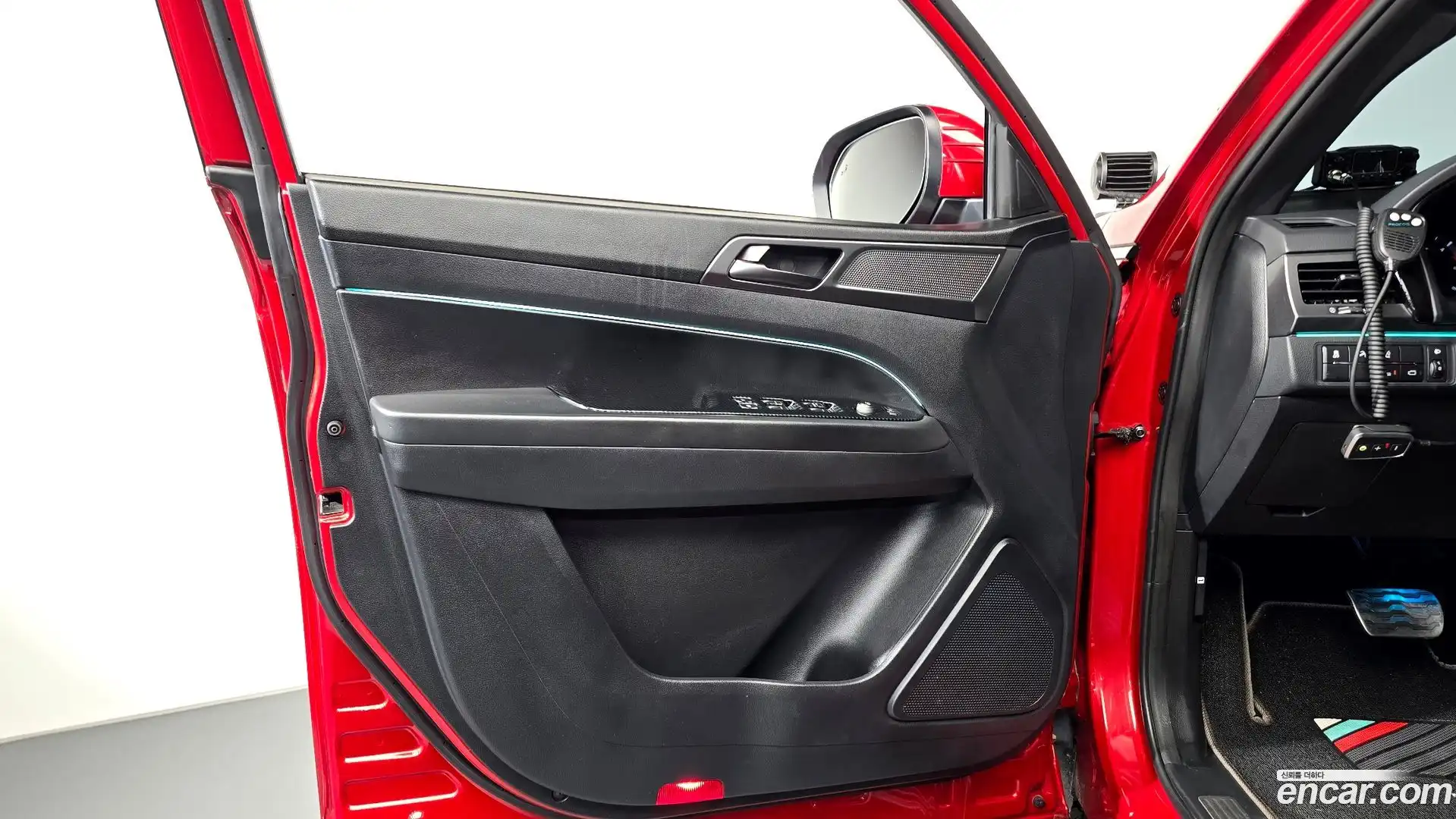 Rexton KG Mobility 2021.11-INNER-034