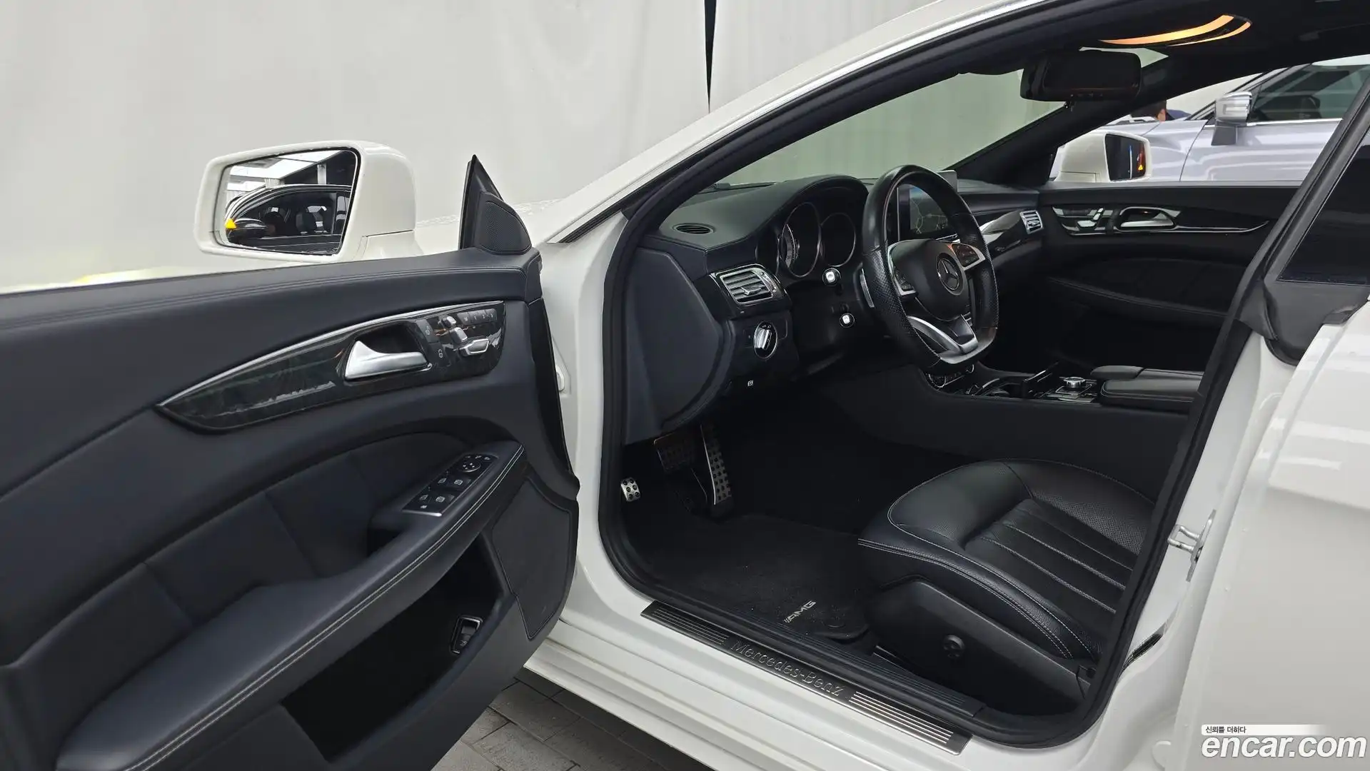 CLS-Class Mercedes-Benz 2016.5-INNER-010