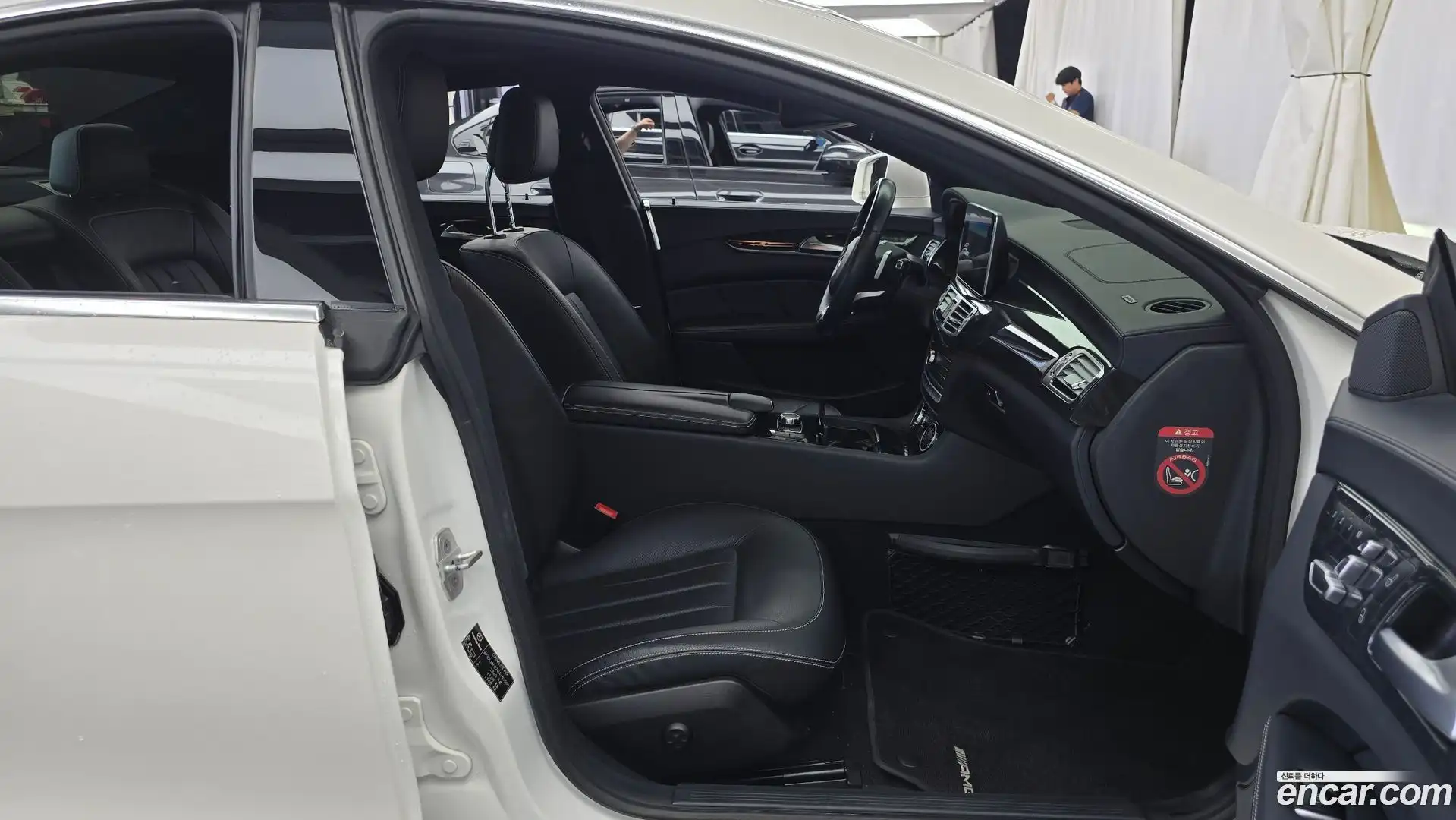 CLS-Class Mercedes-Benz 2016.5-OPTION-015