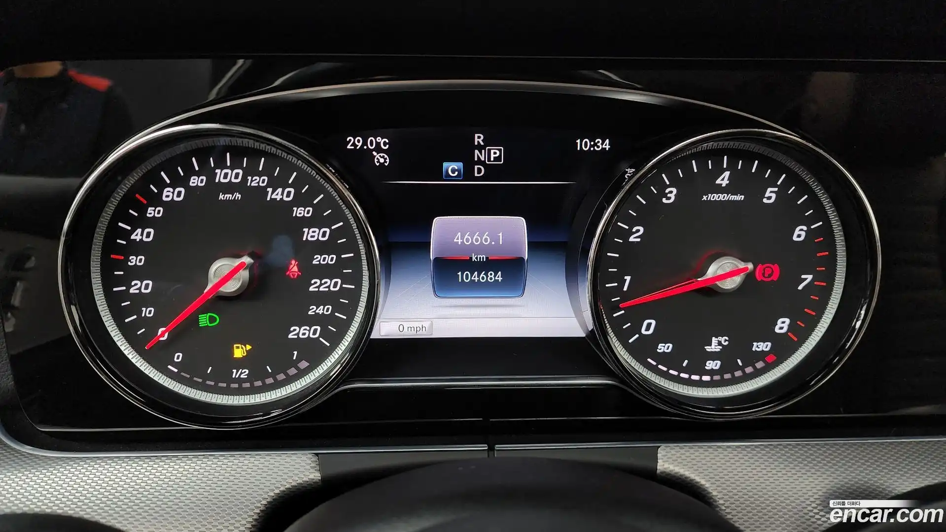 E-Class Mercedes-Benz 2019.4-INNER-008
