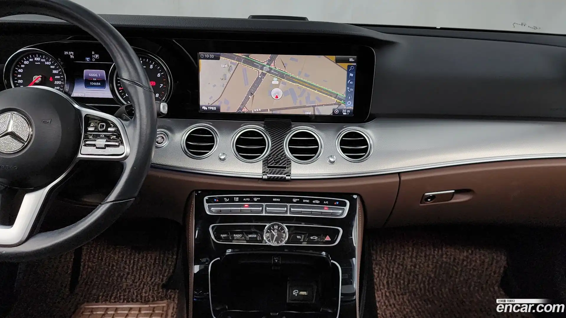 E-Class Mercedes-Benz 2019.4-OPTION-018