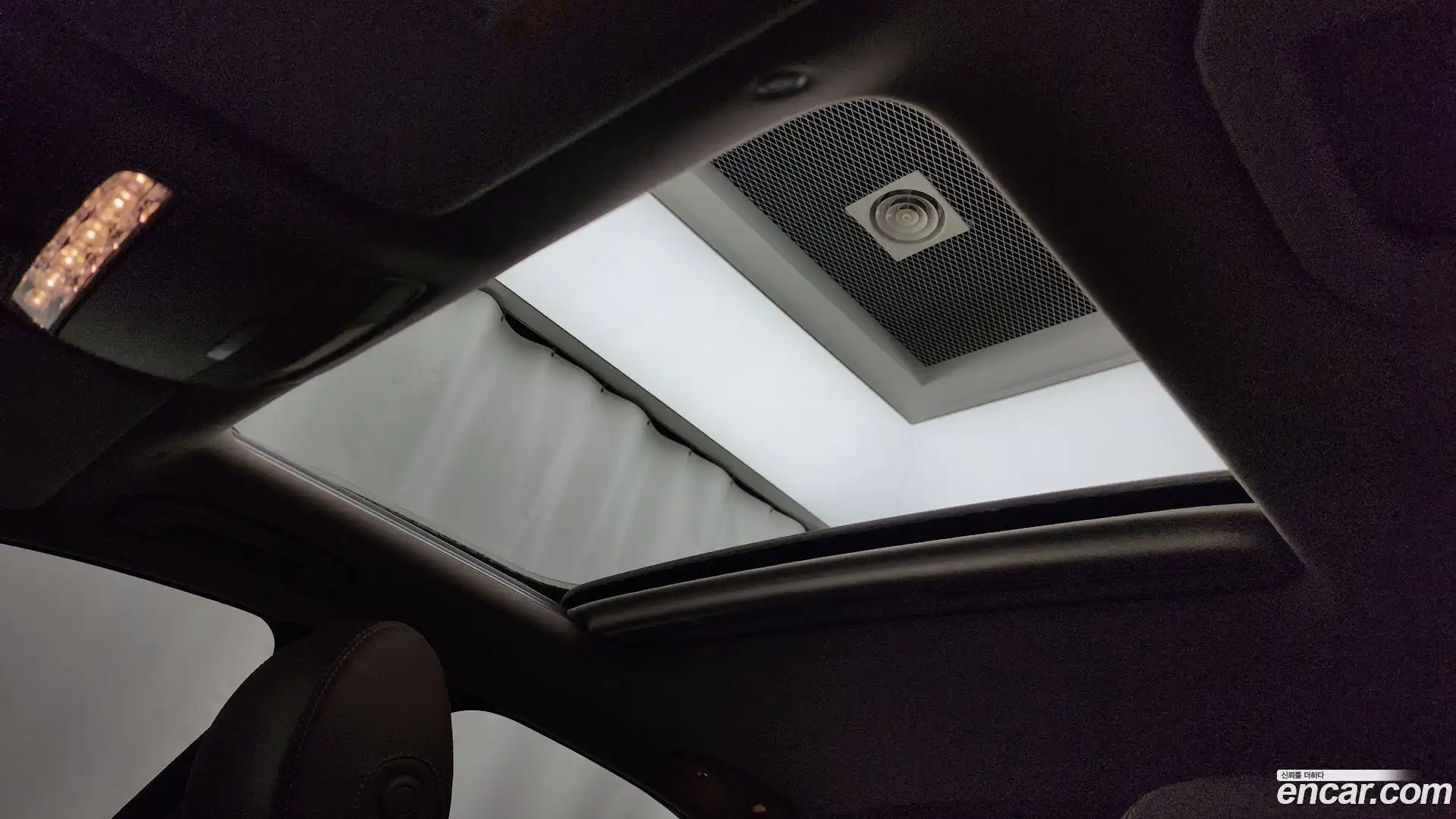 E-Class Mercedes-Benz 2019.4-OPTION-022