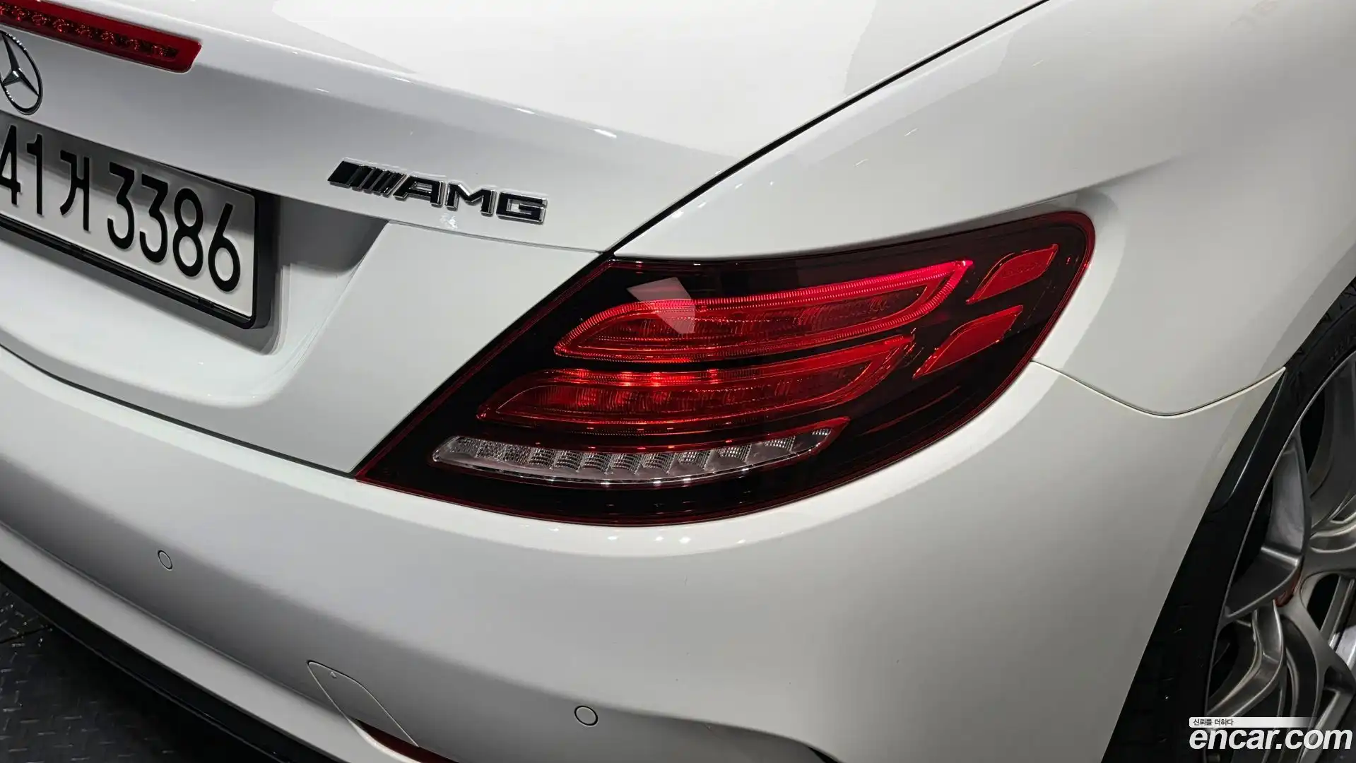 SLC-Class Mercedes-Benz 2017.5-OUTER-033