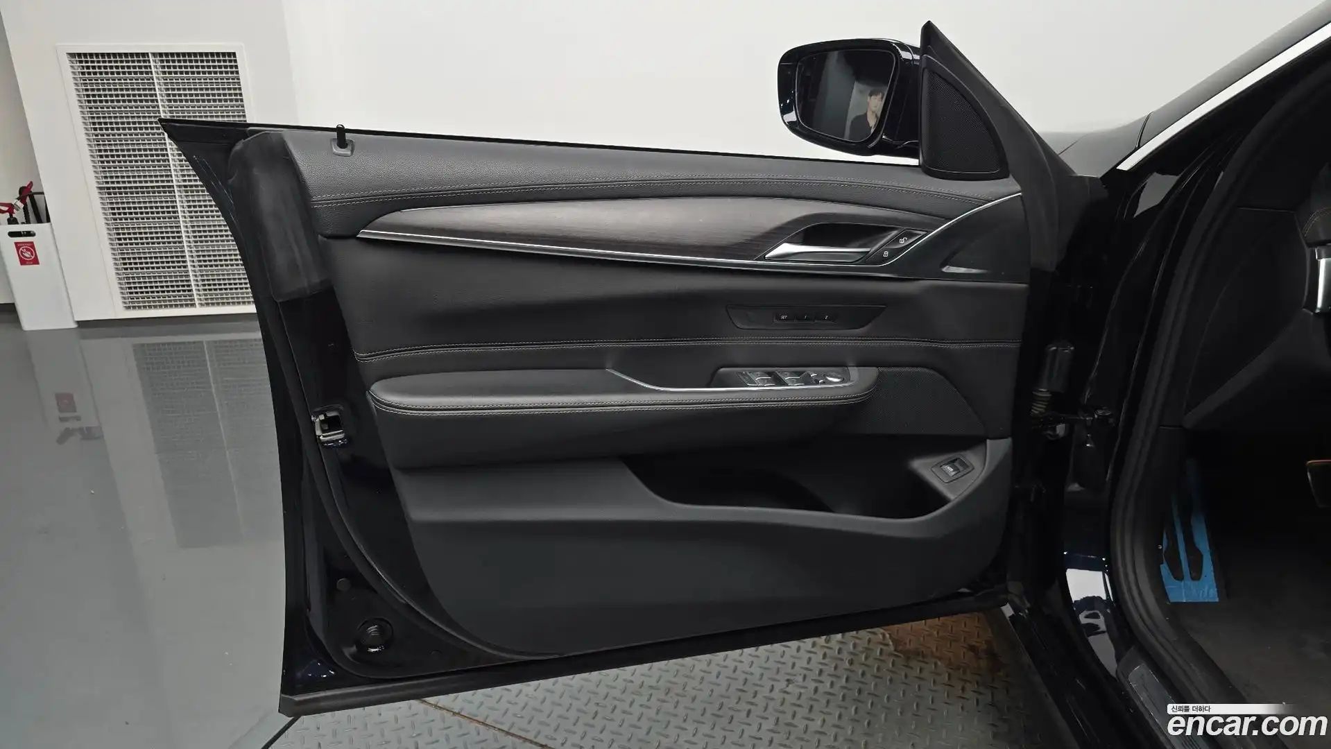 Gran Turismo BMW 2022.0-INNER-034