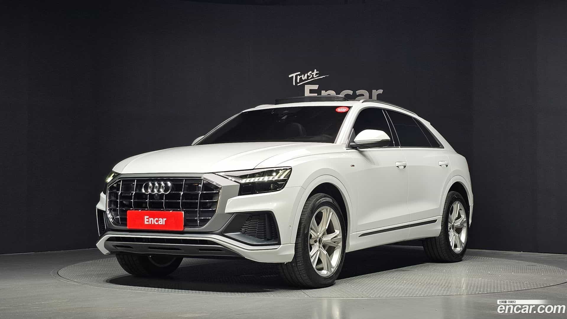 Q8 Audi 2023.11-OUTER-001