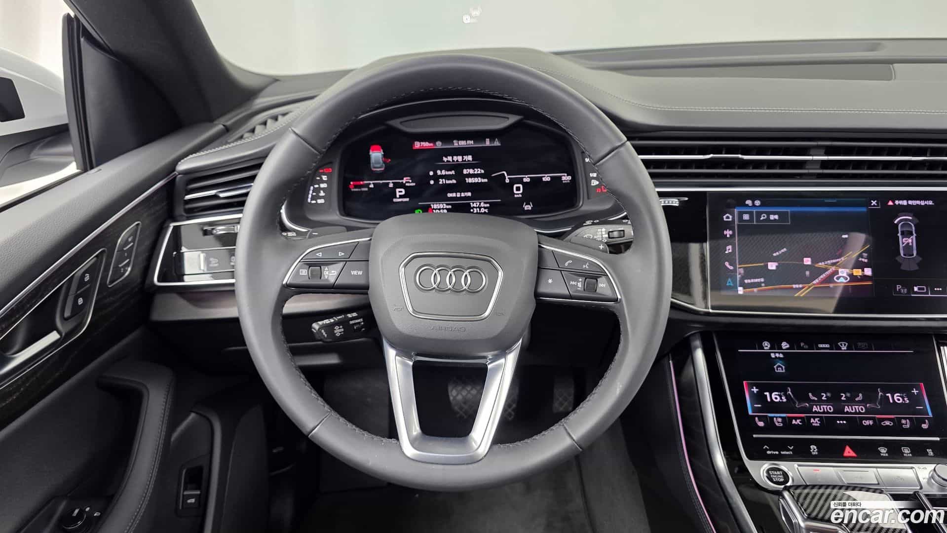 Q8 Audi 2023.11-OPTION-017