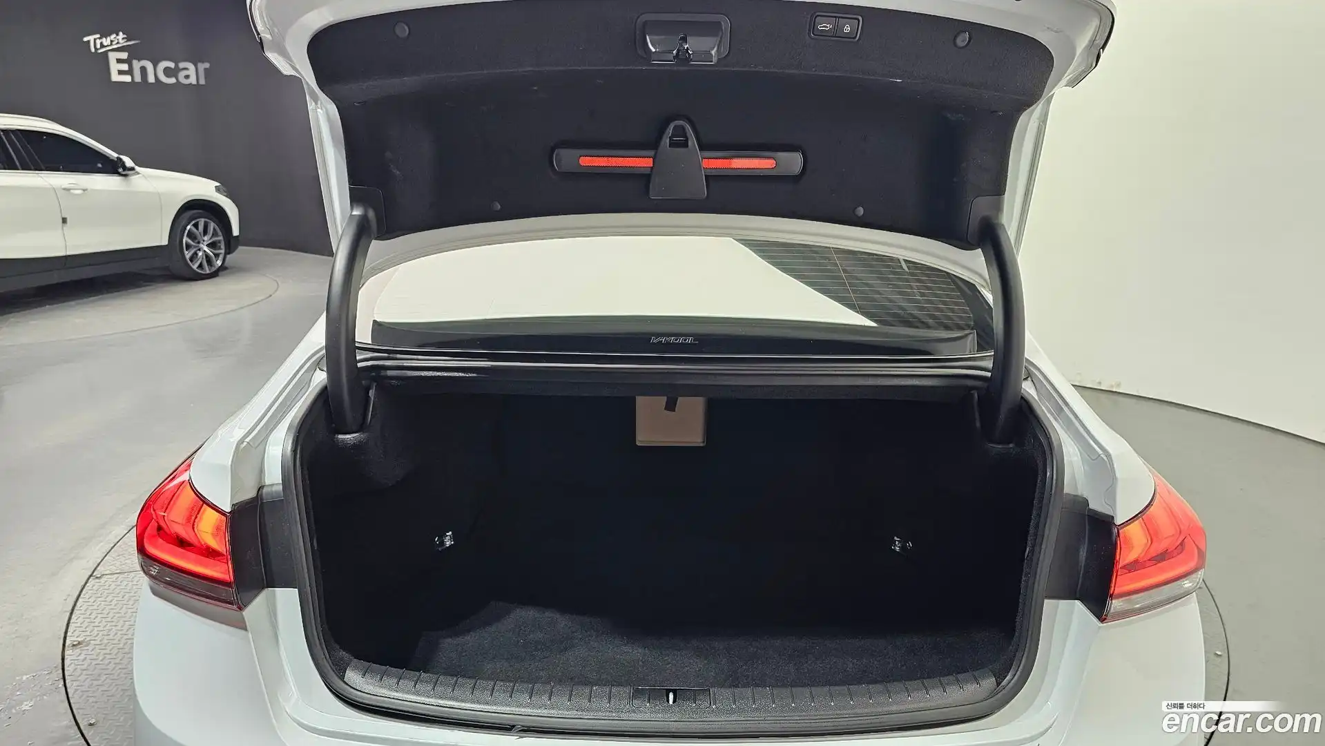 G80 Genesis 2016.9-OPTION-024