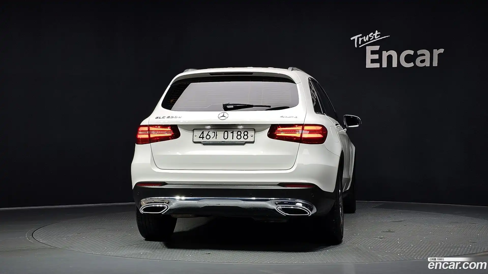 GLC-Class Mercedes-Benz 2016.8-OUTER-004