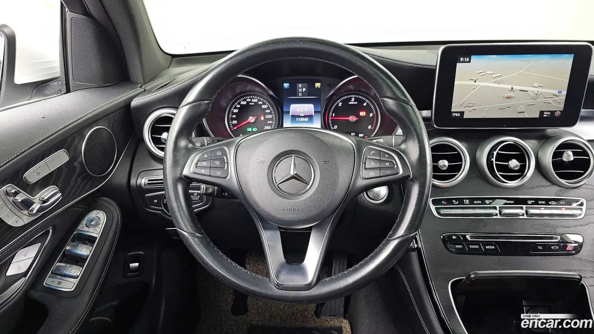 GLC-Class Mercedes-Benz 2016.8-OPTION-017