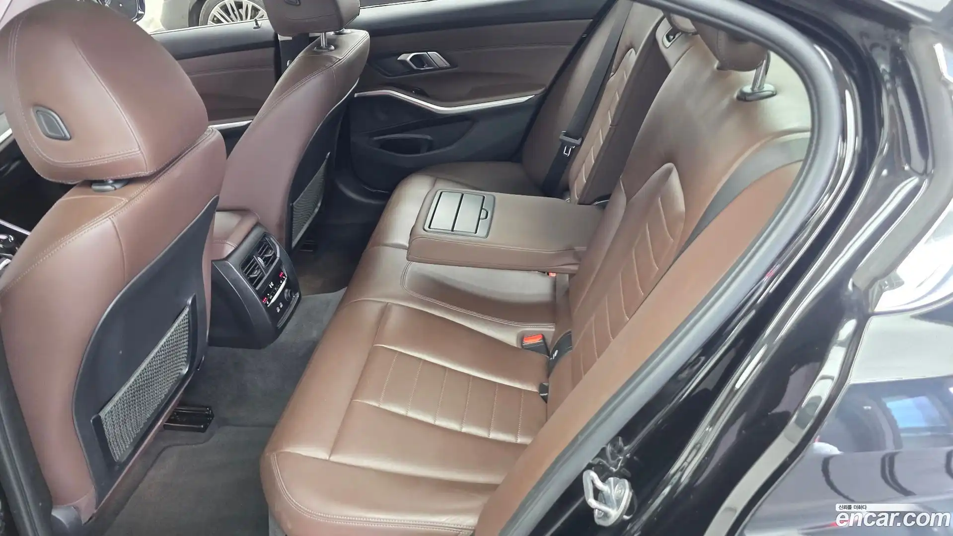 3-Series BMW 2019.11-INNER-036