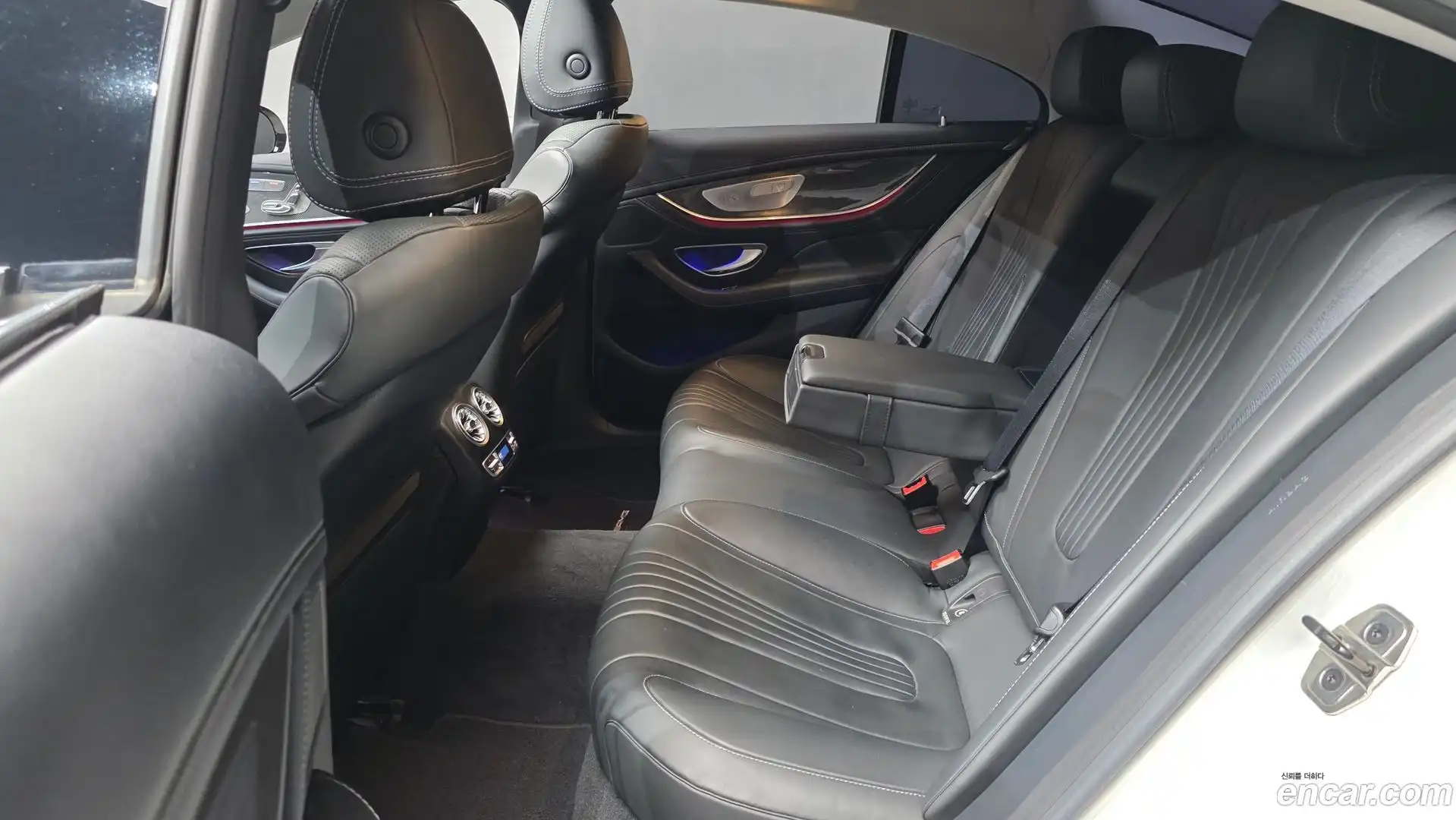 CLS-Class Mercedes-Benz 2018.10-OPTION-016