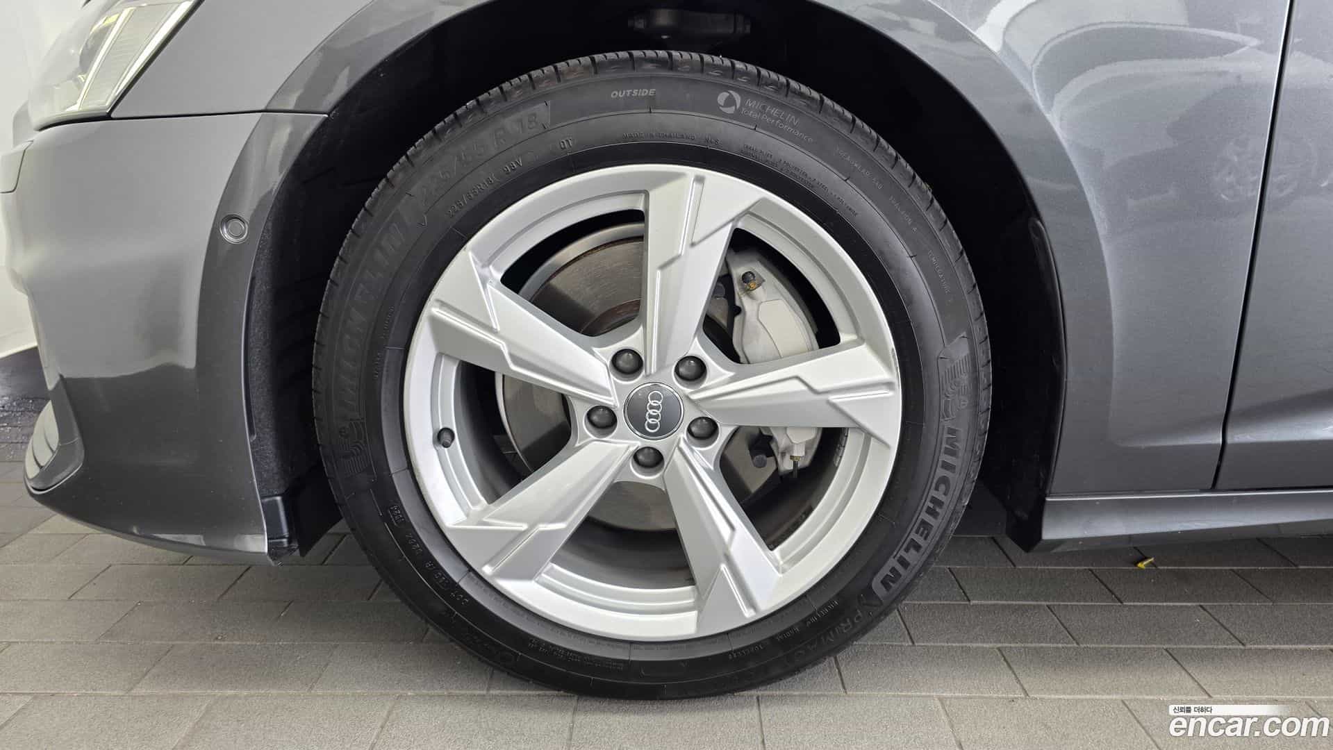A6 Audi 2021.0-OUTER-005
