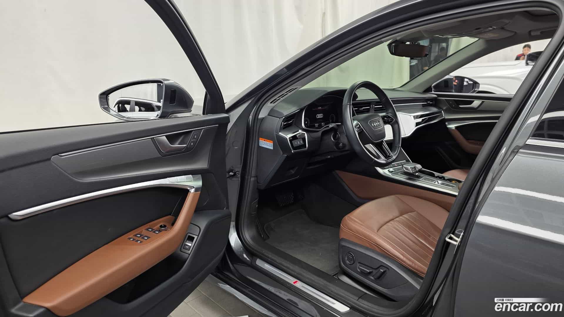 A6 Audi 2021.0-INNER-010