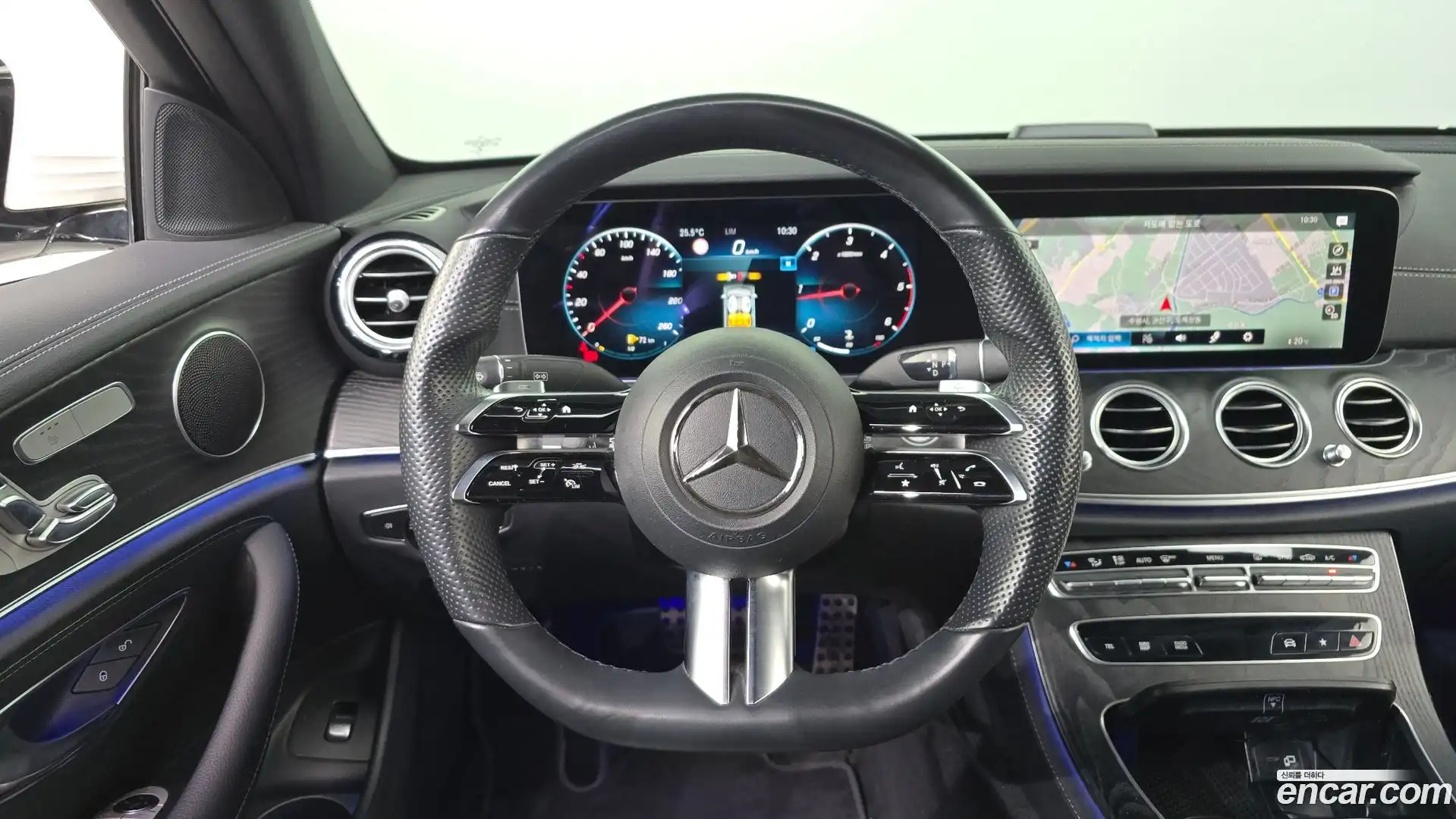 E-Class Mercedes-Benz 2021.8-OPTION-018