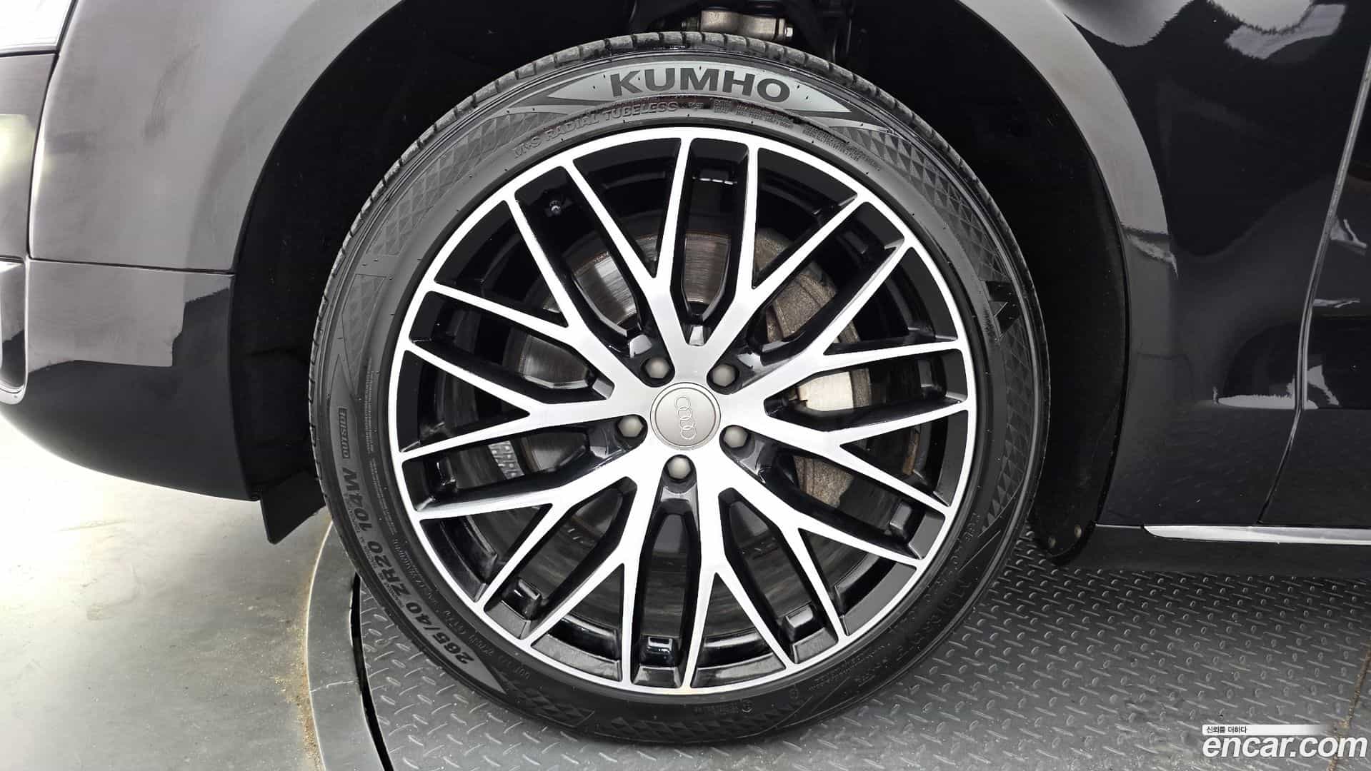 A8 Audi 2016.10-OUTER-005