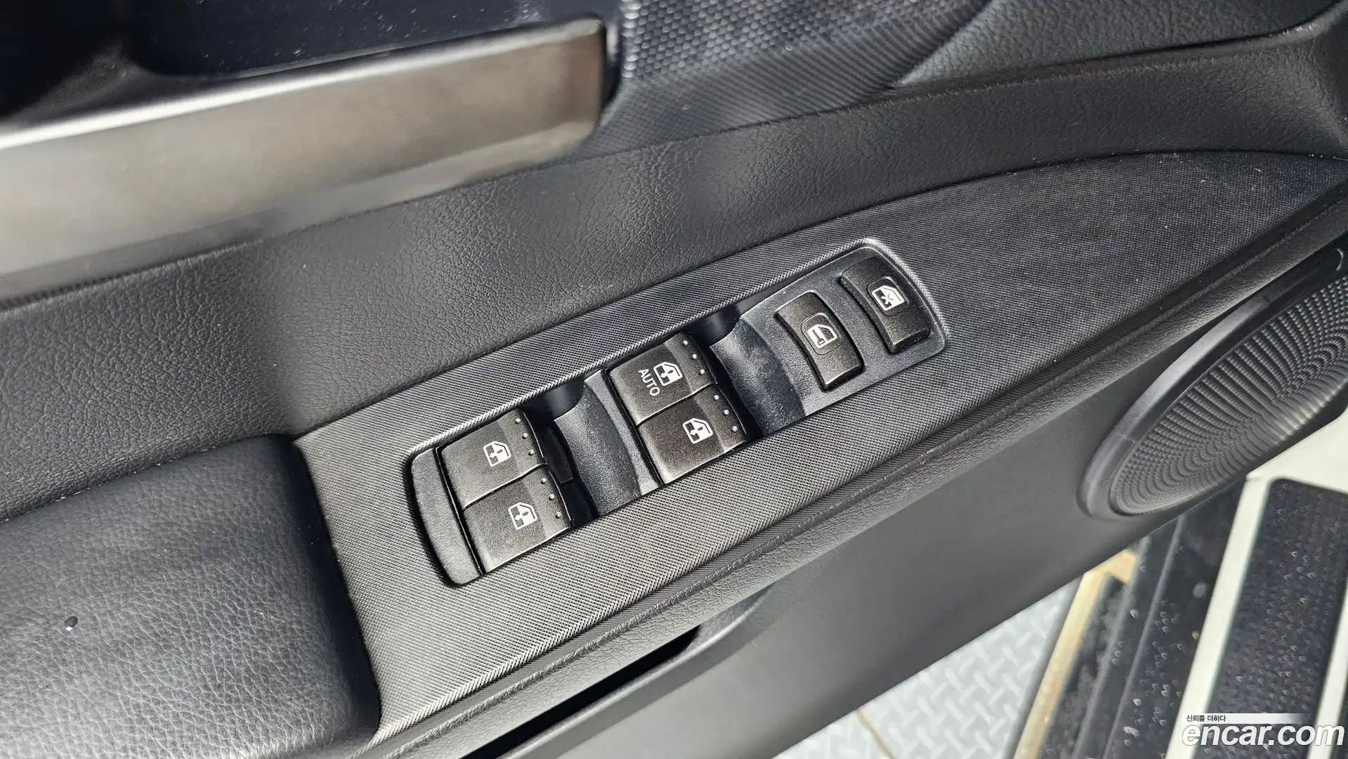 KORANDO KG Mobility 2017.3-OPTION-042